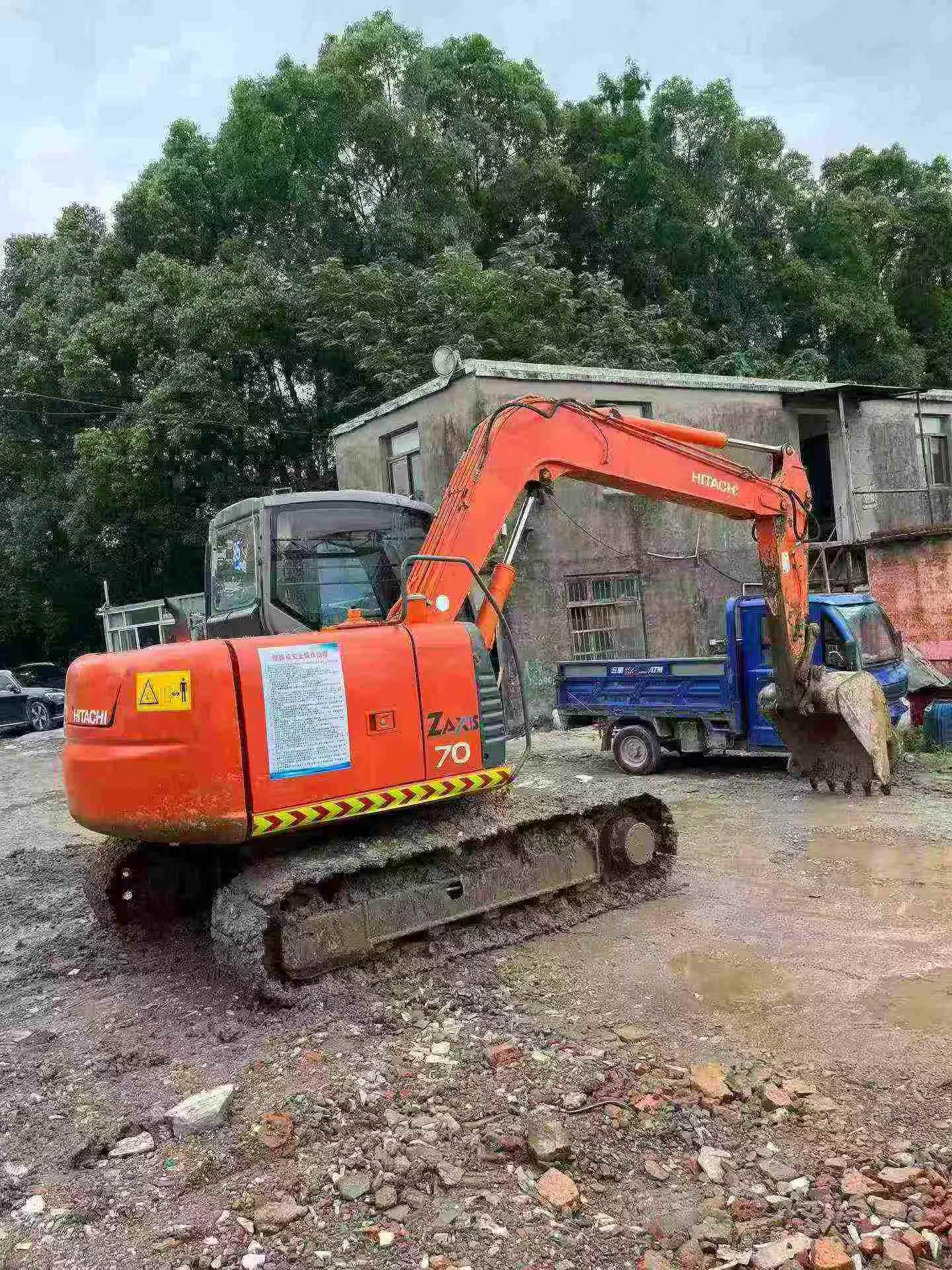 Buy Hitachi EX70 Used Excavator / 3