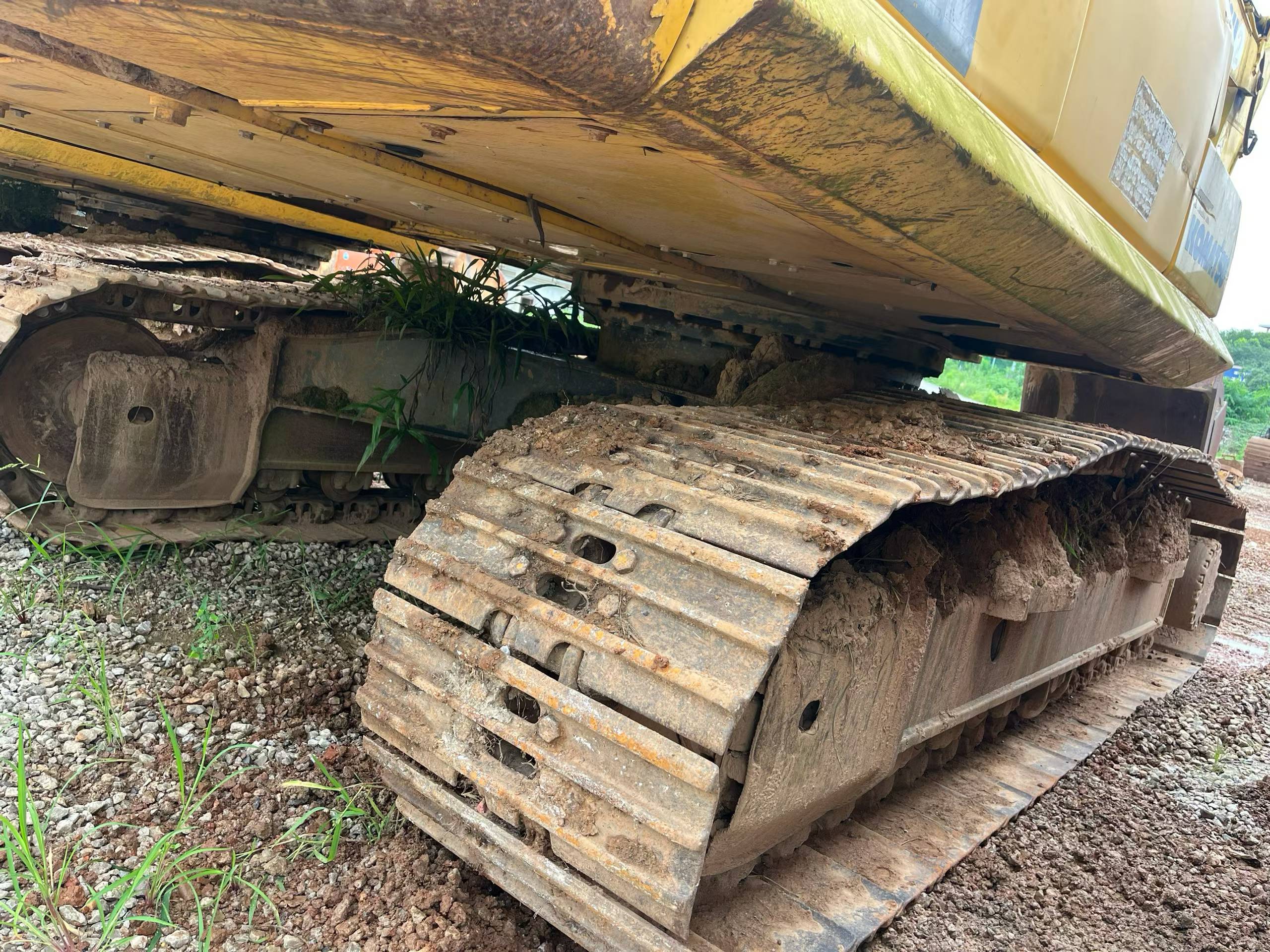 Buy Komatsu PC200 Used Excavator / 4