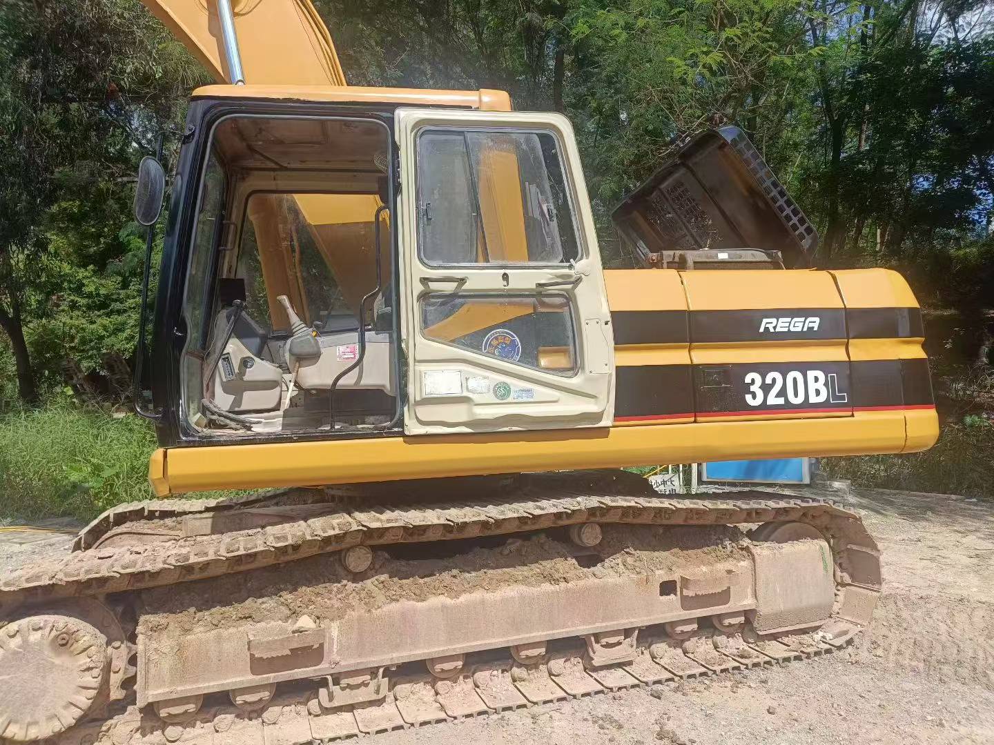 Buy Caterpillar 320BL Used Excavator / 5