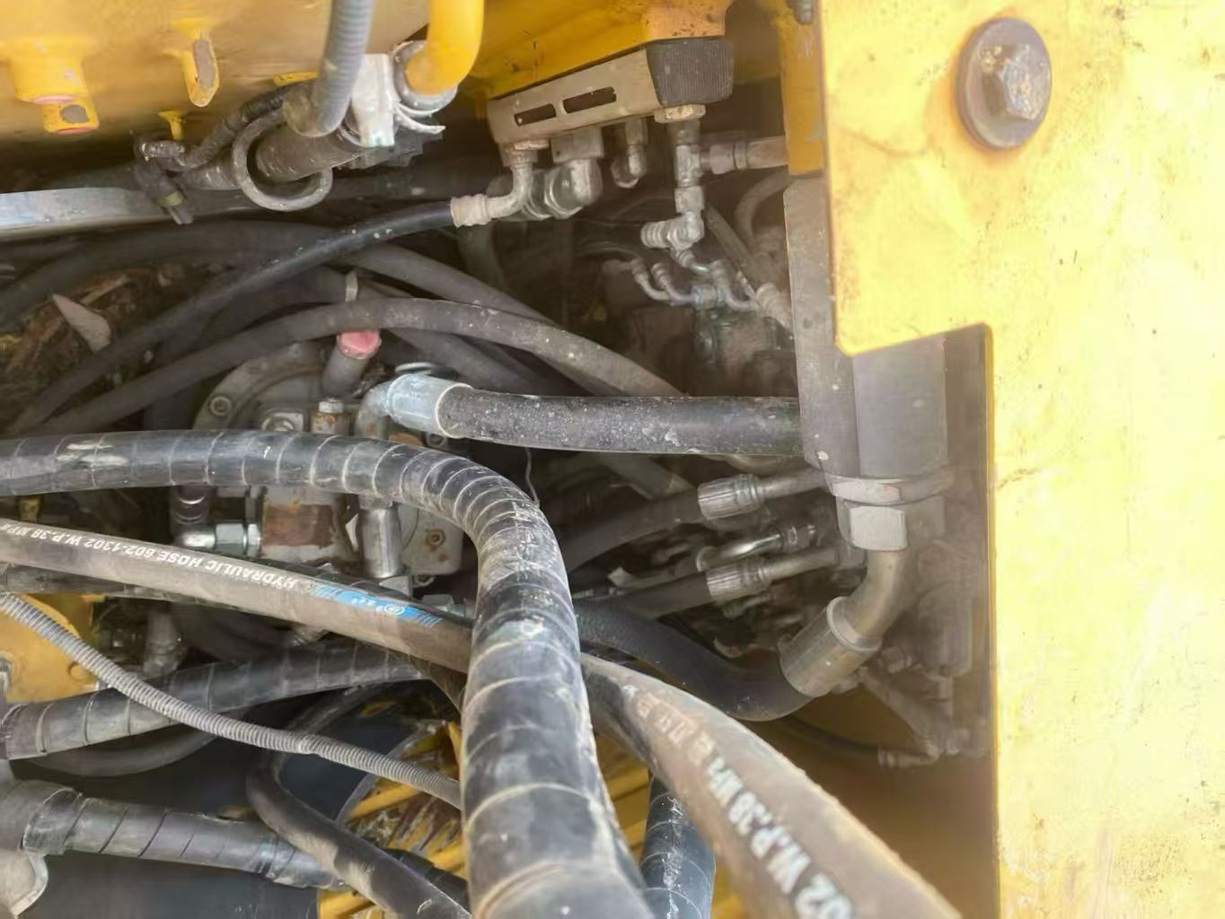 Buy XCMG XE75C Used Excavator / 4