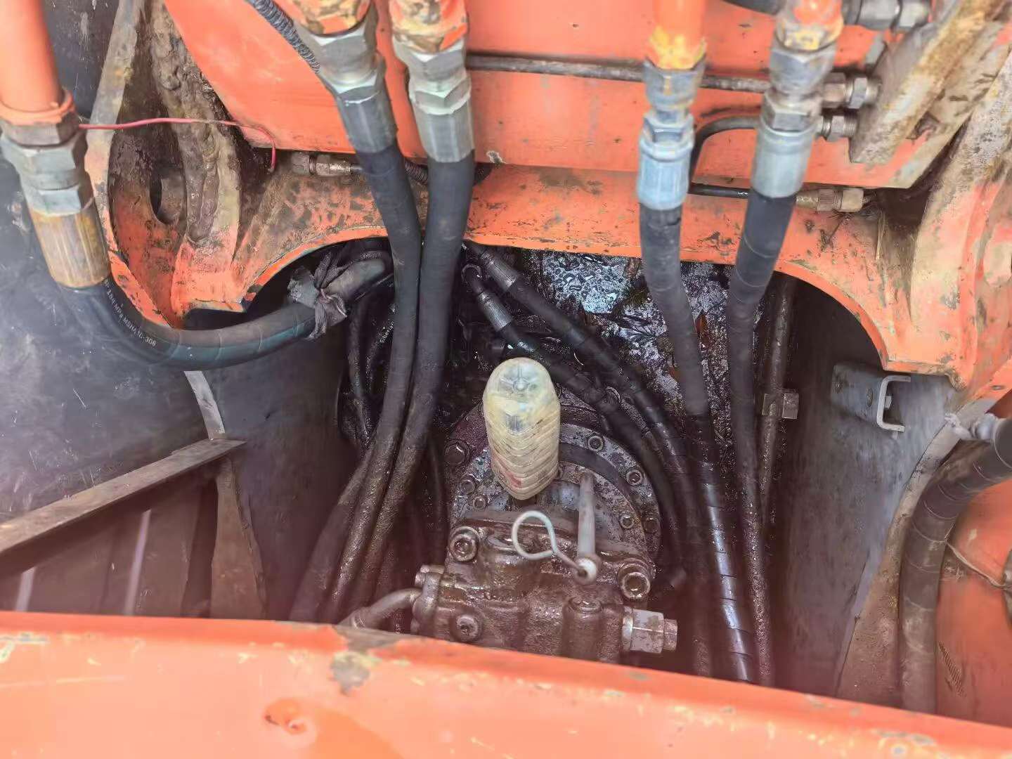 Buy Hitachi EX130 Used Excavator / 3