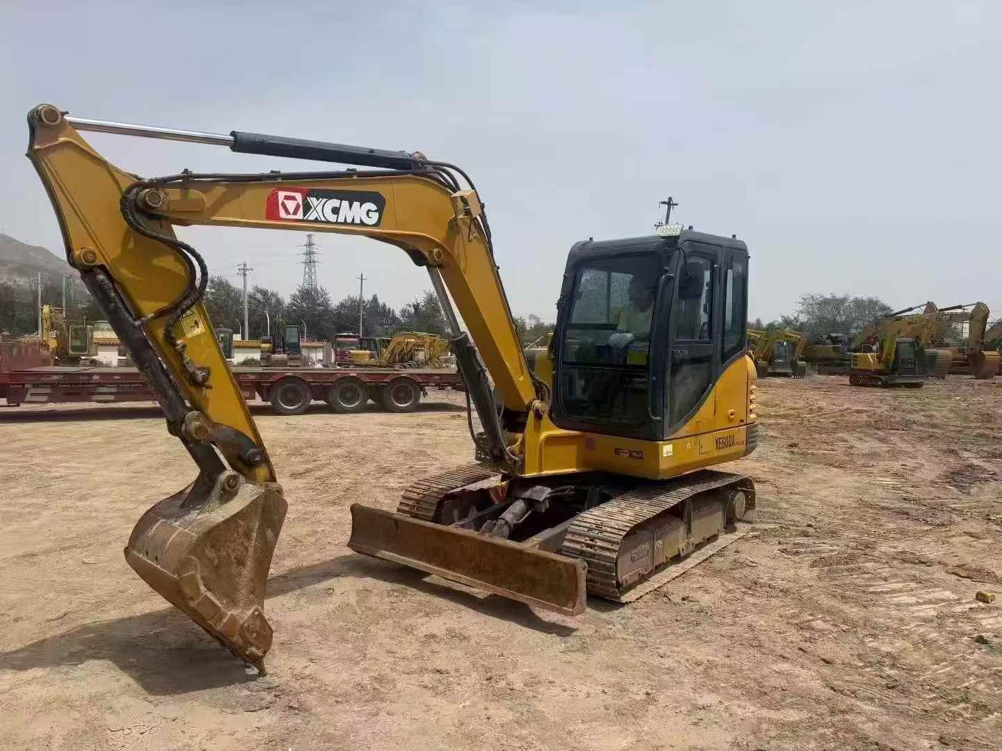 Buy XCMG XE60 Used Excavator / 2