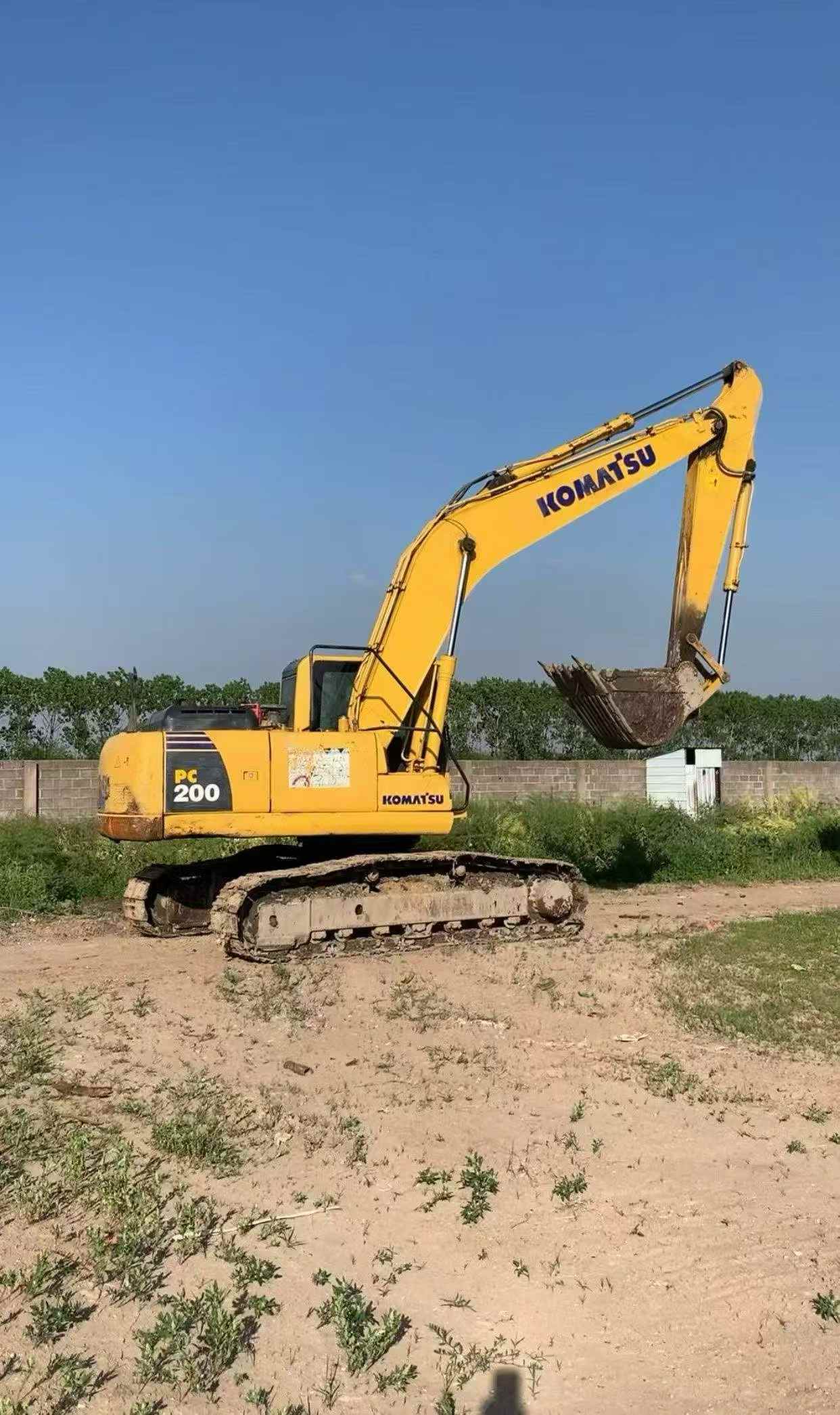 Buy Komatsu PC200-8 Used Excavator / 6