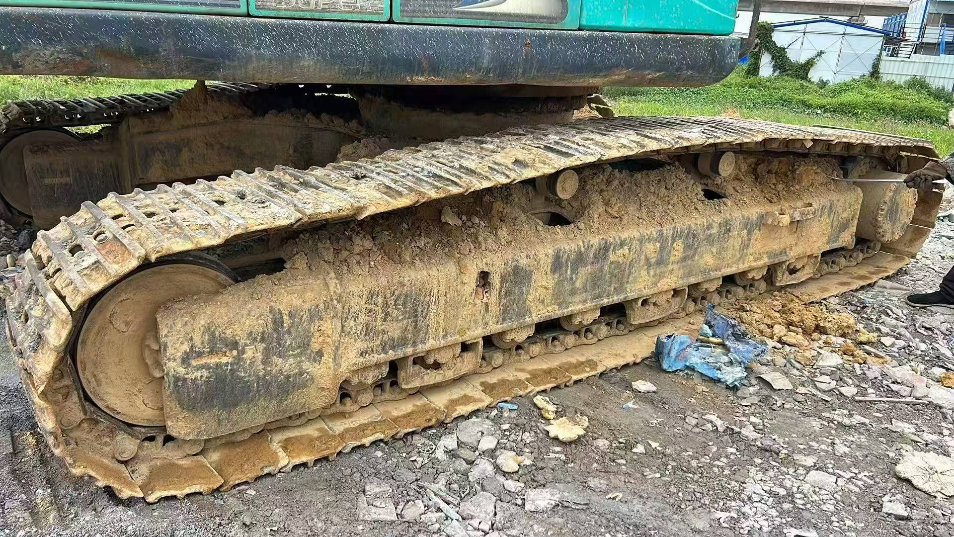 Buy Kobelco SK260 Used Excavator / 2