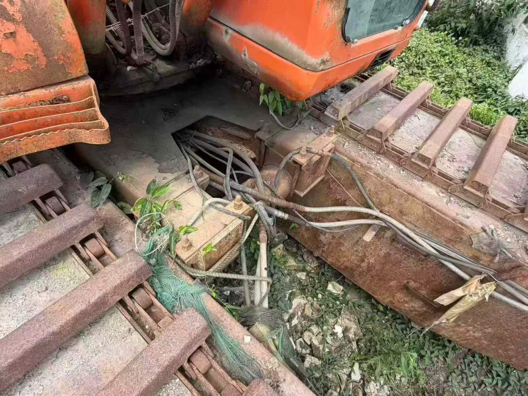 Buy Doosan DH150 Used Excavator / 4
