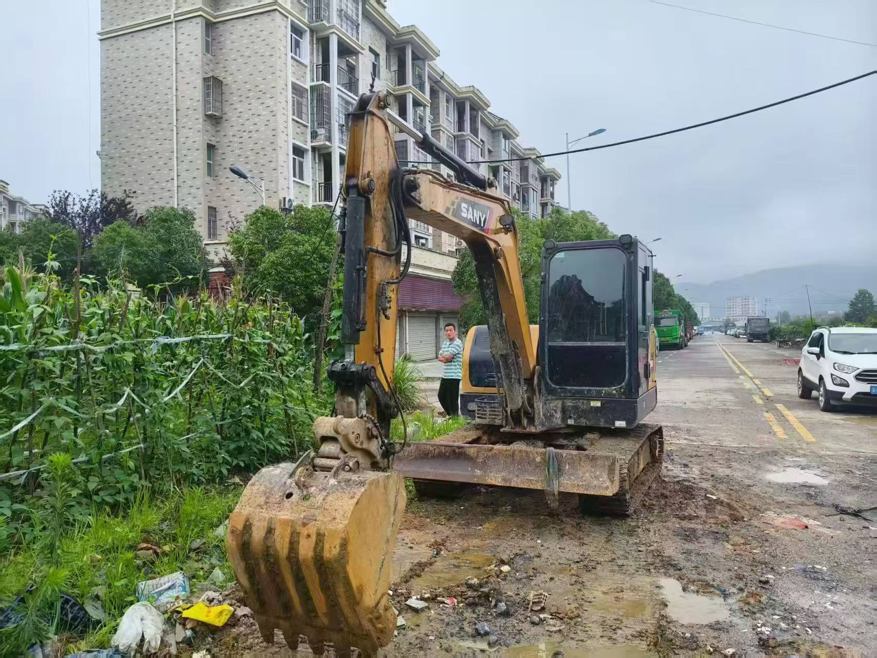 Buy Sany SY60 Used Excavator / 3
