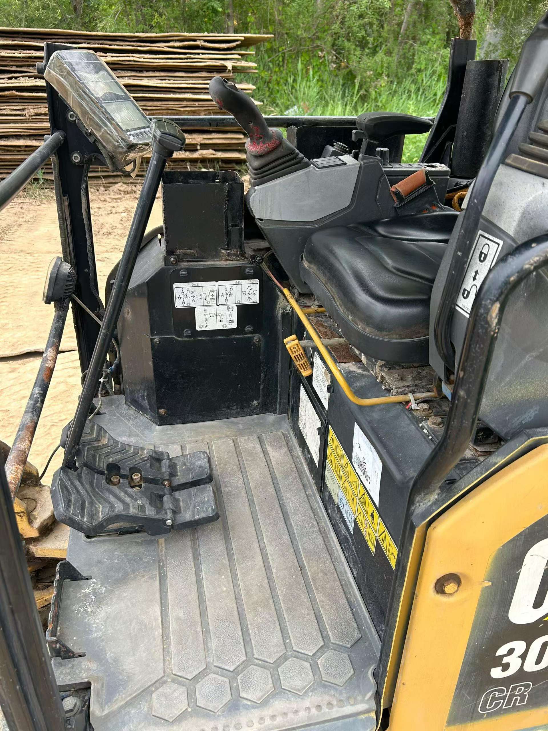 Buy Caterpillar 301.4C Used Excavator / 8