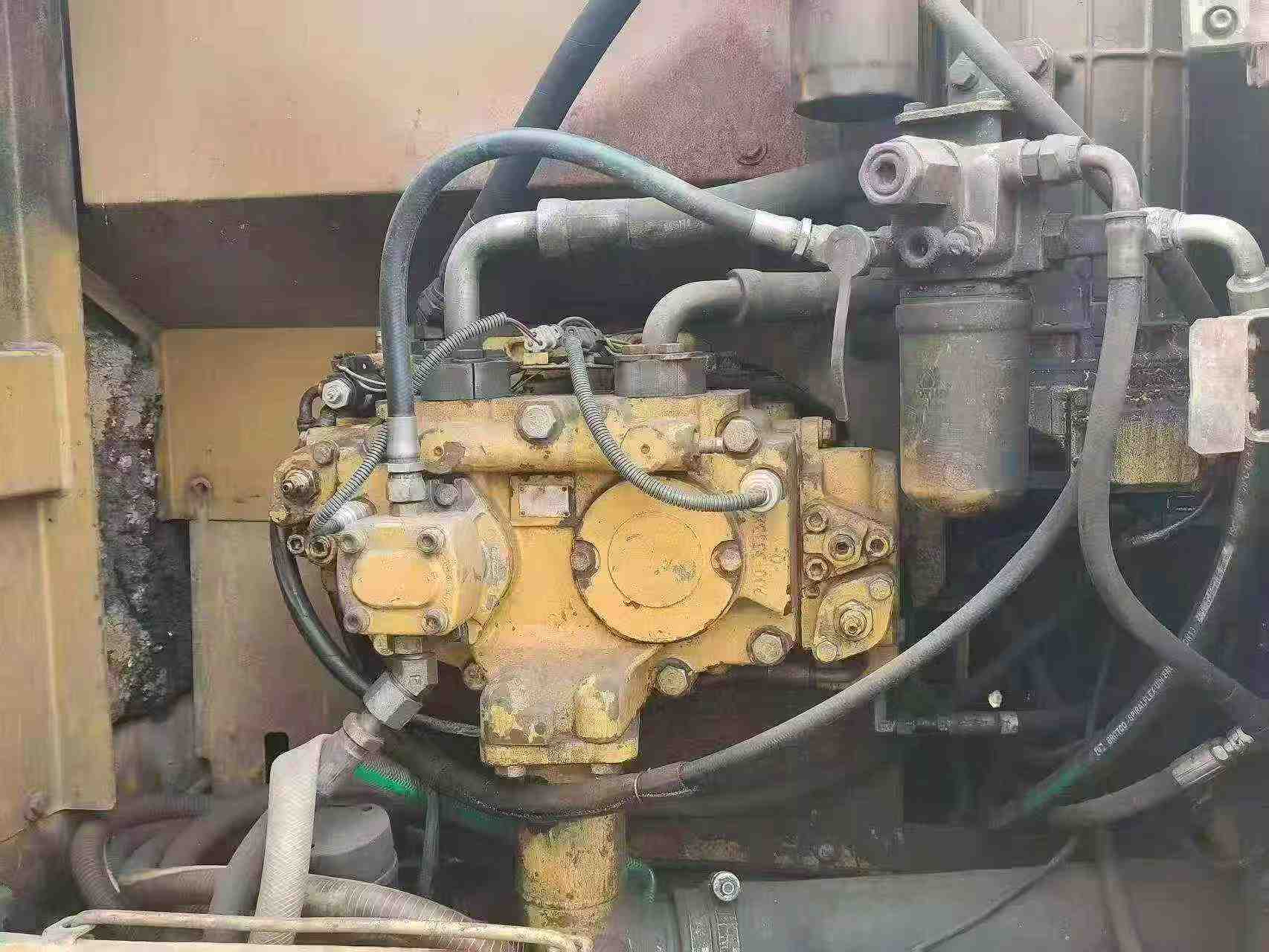 Buy Caterpillar 320D Used Excavator / 4