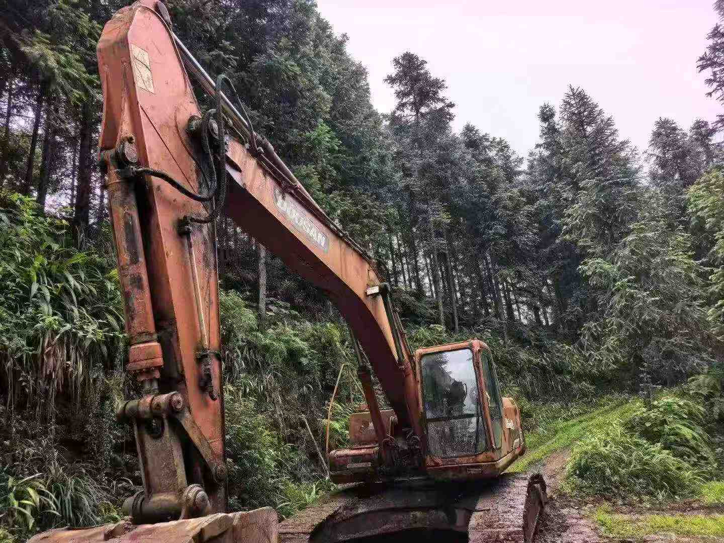 Buy Doosan DH258-7 Used Excavator / 4
