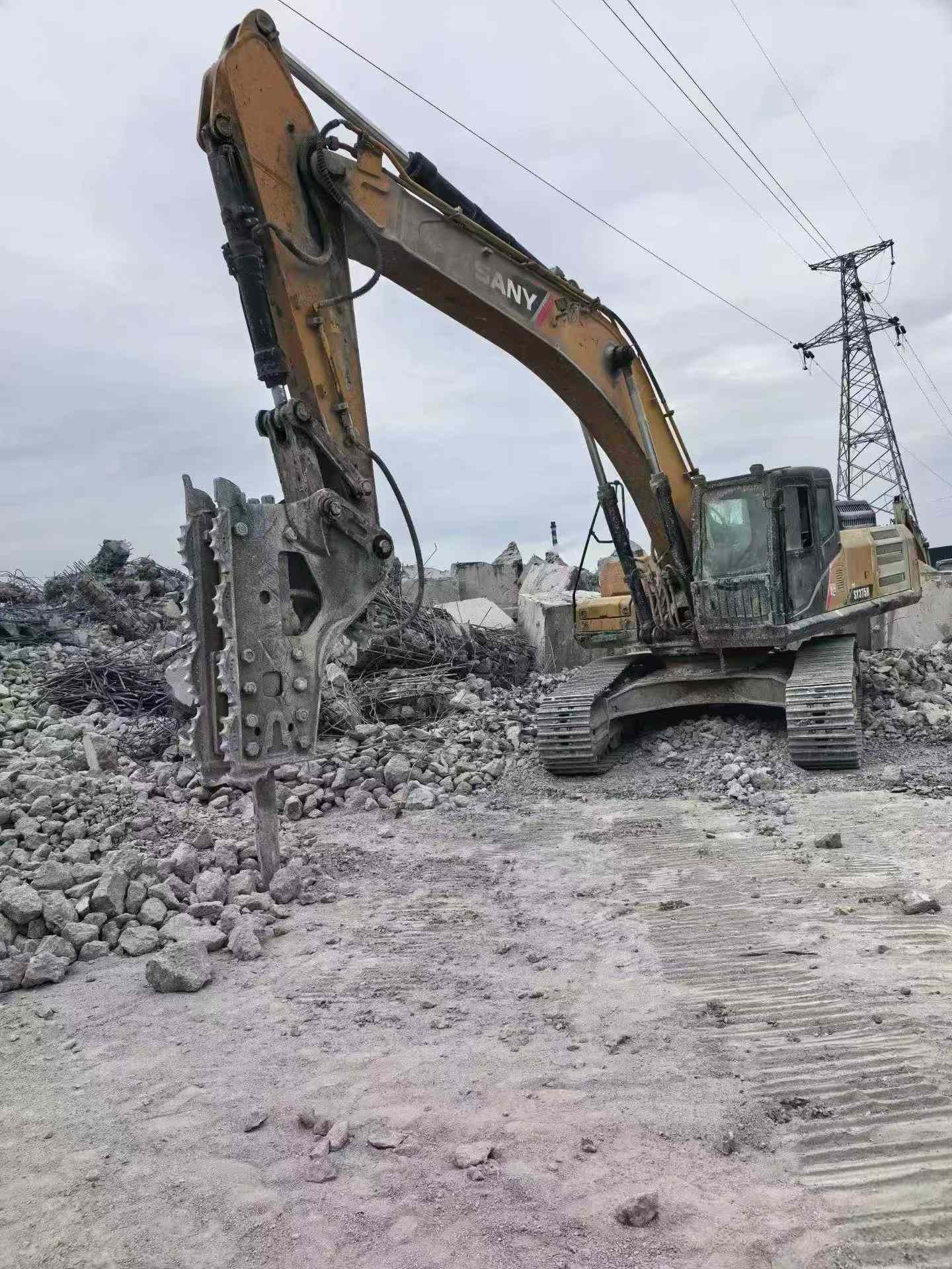 Buy Sany SY365C Used Excavator / 4