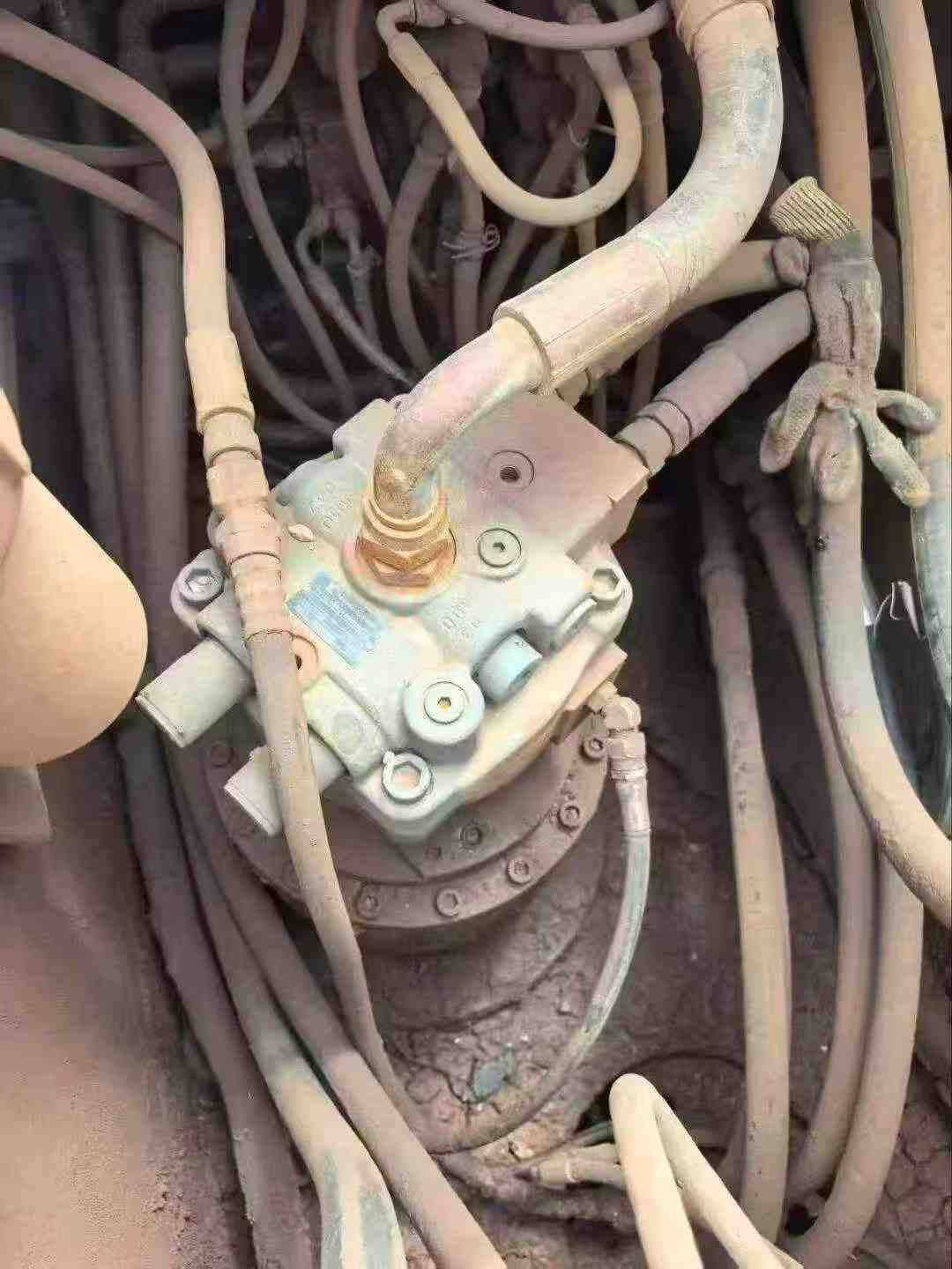 Buy Sumitomo SH210-5 Used Excavator / 4