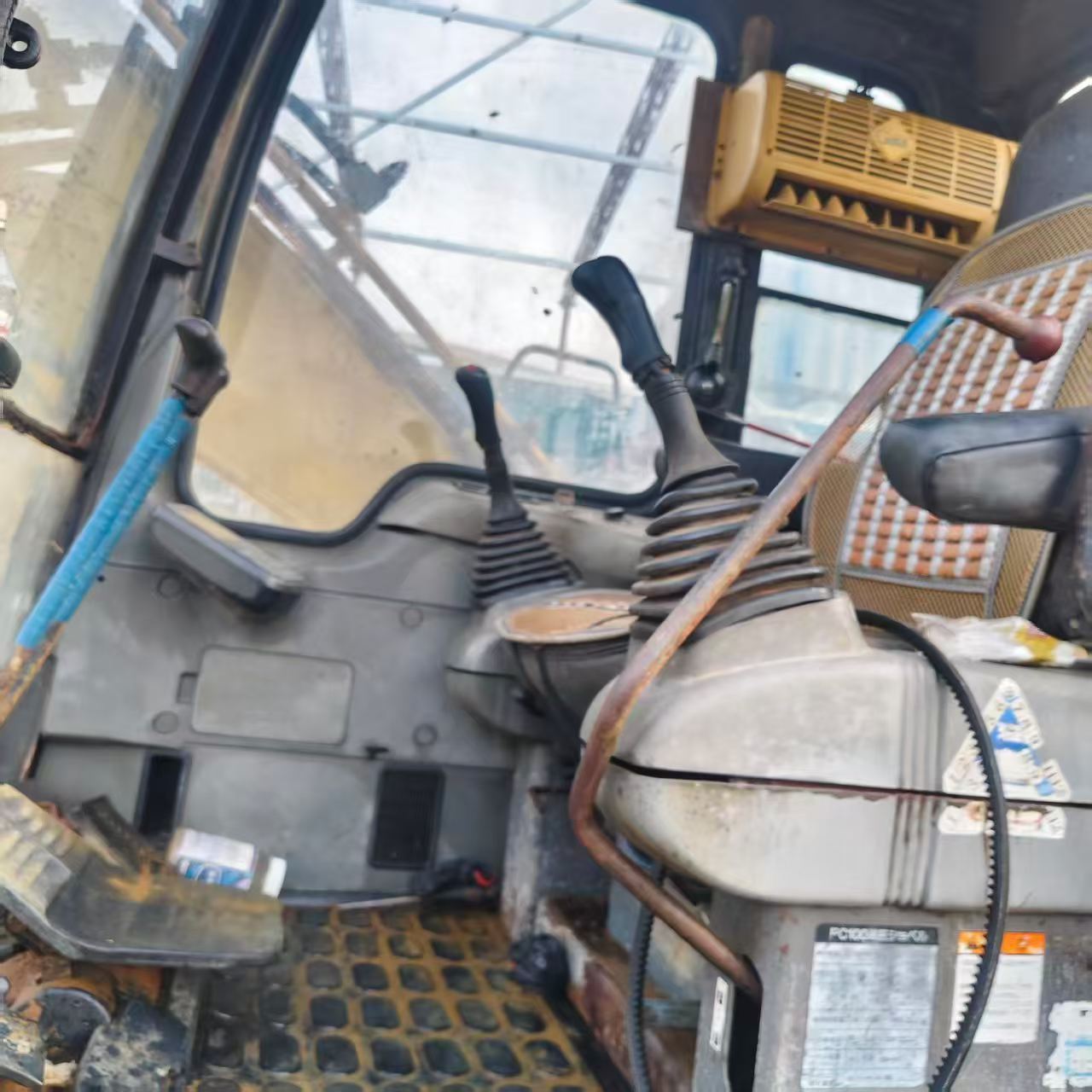 Buy Komatsu PC100-6 Used Excavator / 5
