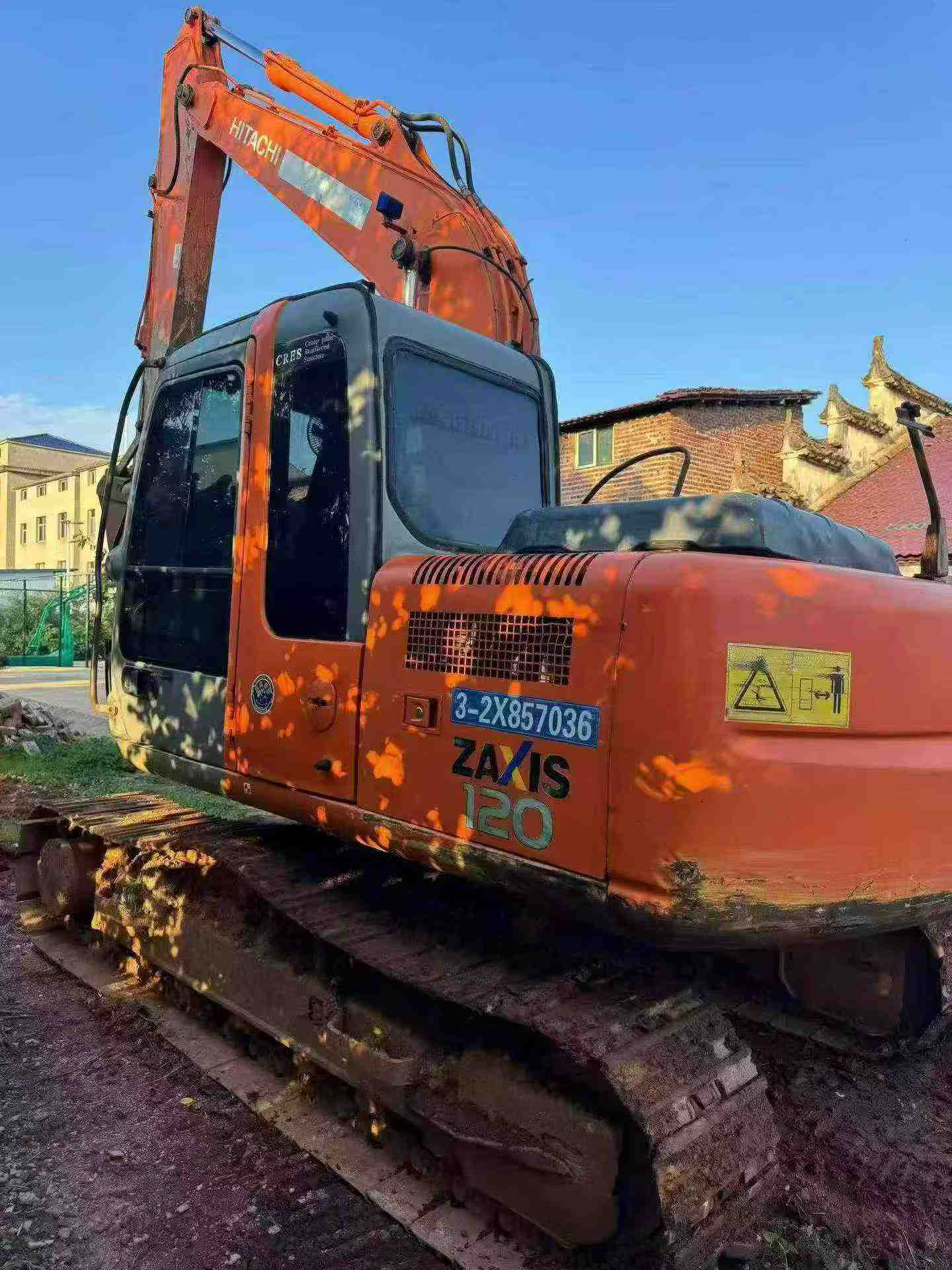 Buy Hitachi EX120-6 Used Excavator / 4