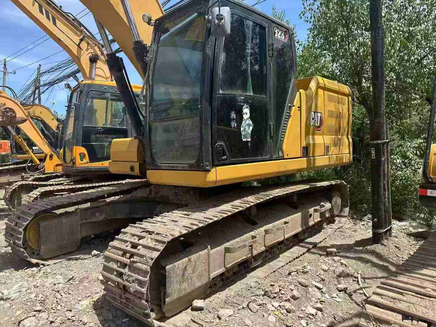 Buy Caterpillar 323 Used Excavator / 6