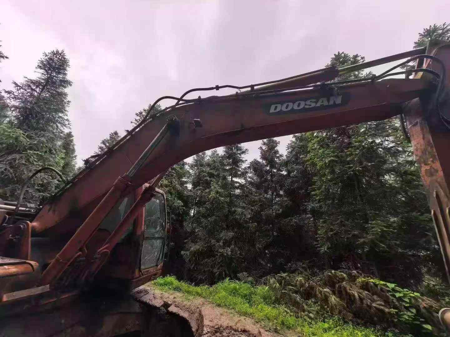 Buy Doosan DH258-7 Used Excavator / 3