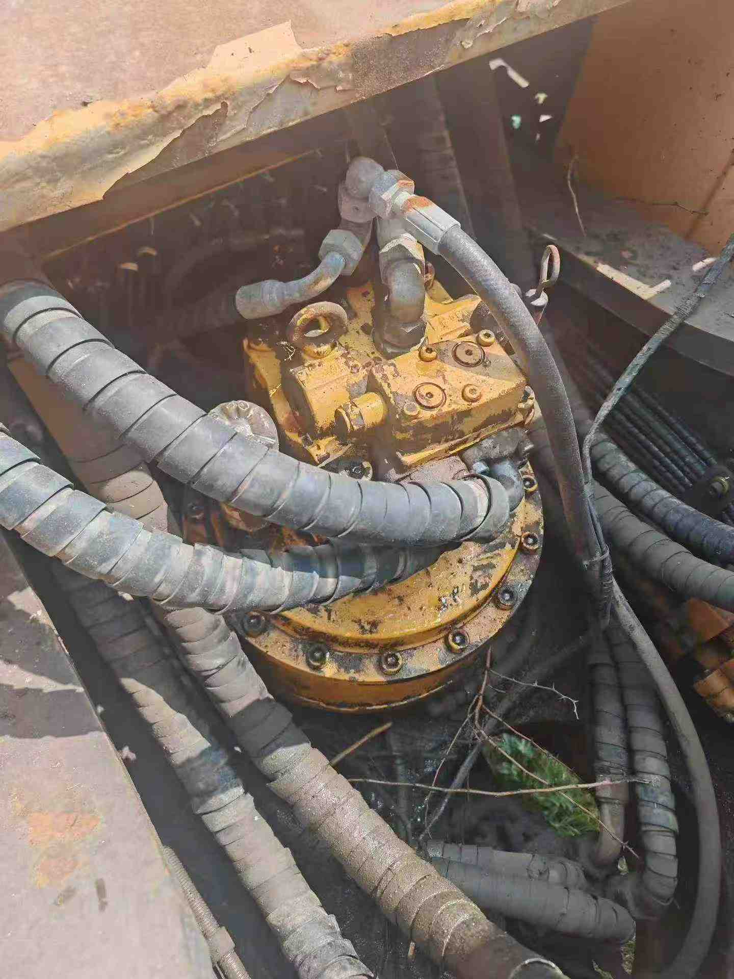 Buy Sany SY305C Used Excavator / 6
