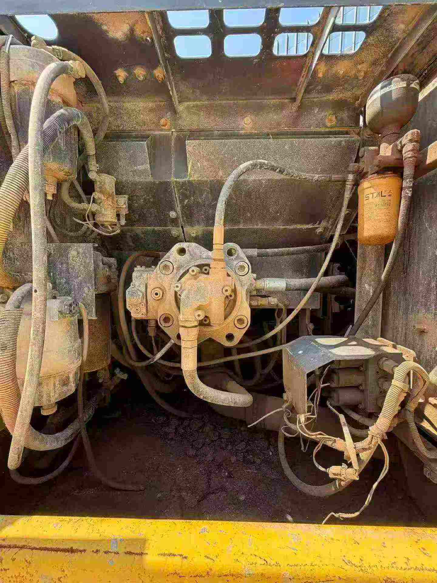 Buy Sumitomo SH240-3 Used Excavator / 7