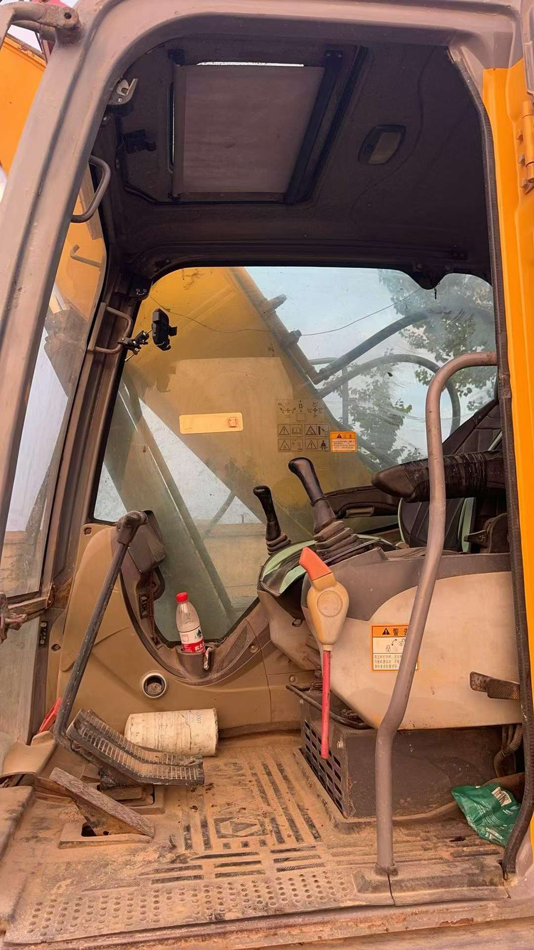 Buy XCMG XE215 Used Excavator / 9