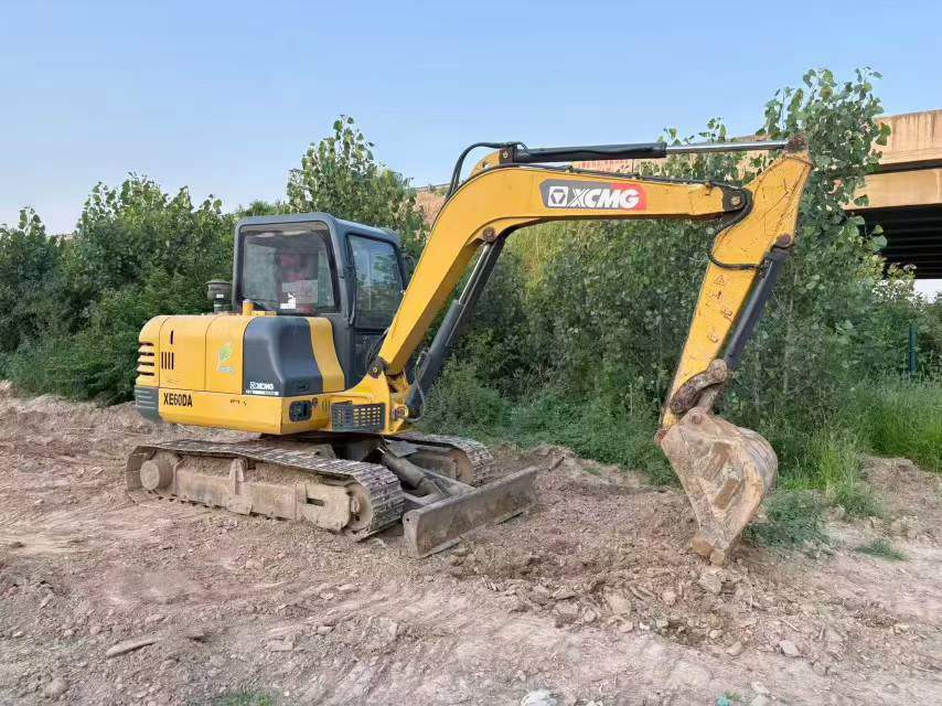 Buy XCMG XE60 Used Excavator / 4