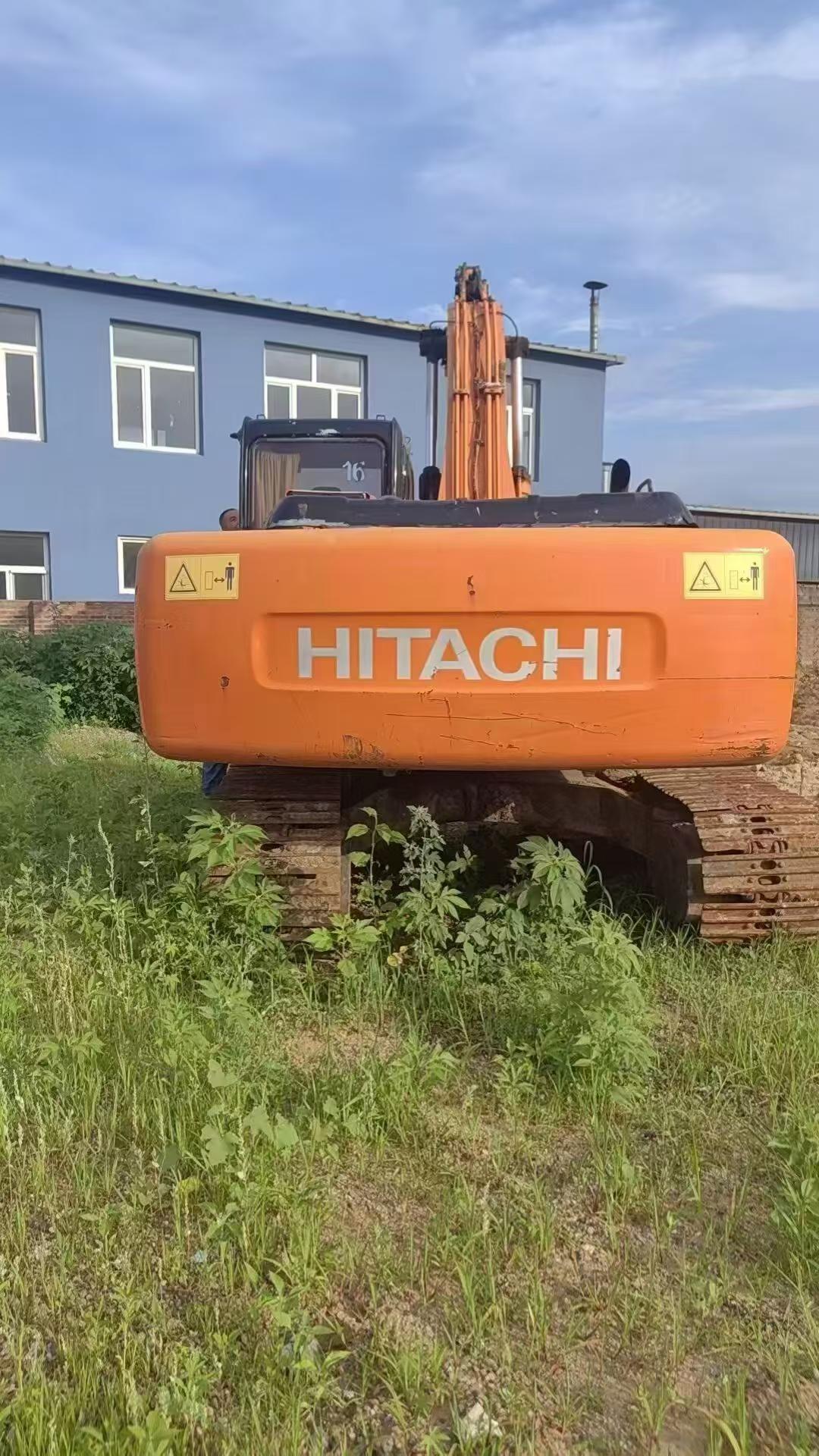 Buy Hitachi EX200-5 Used Excavator / 8