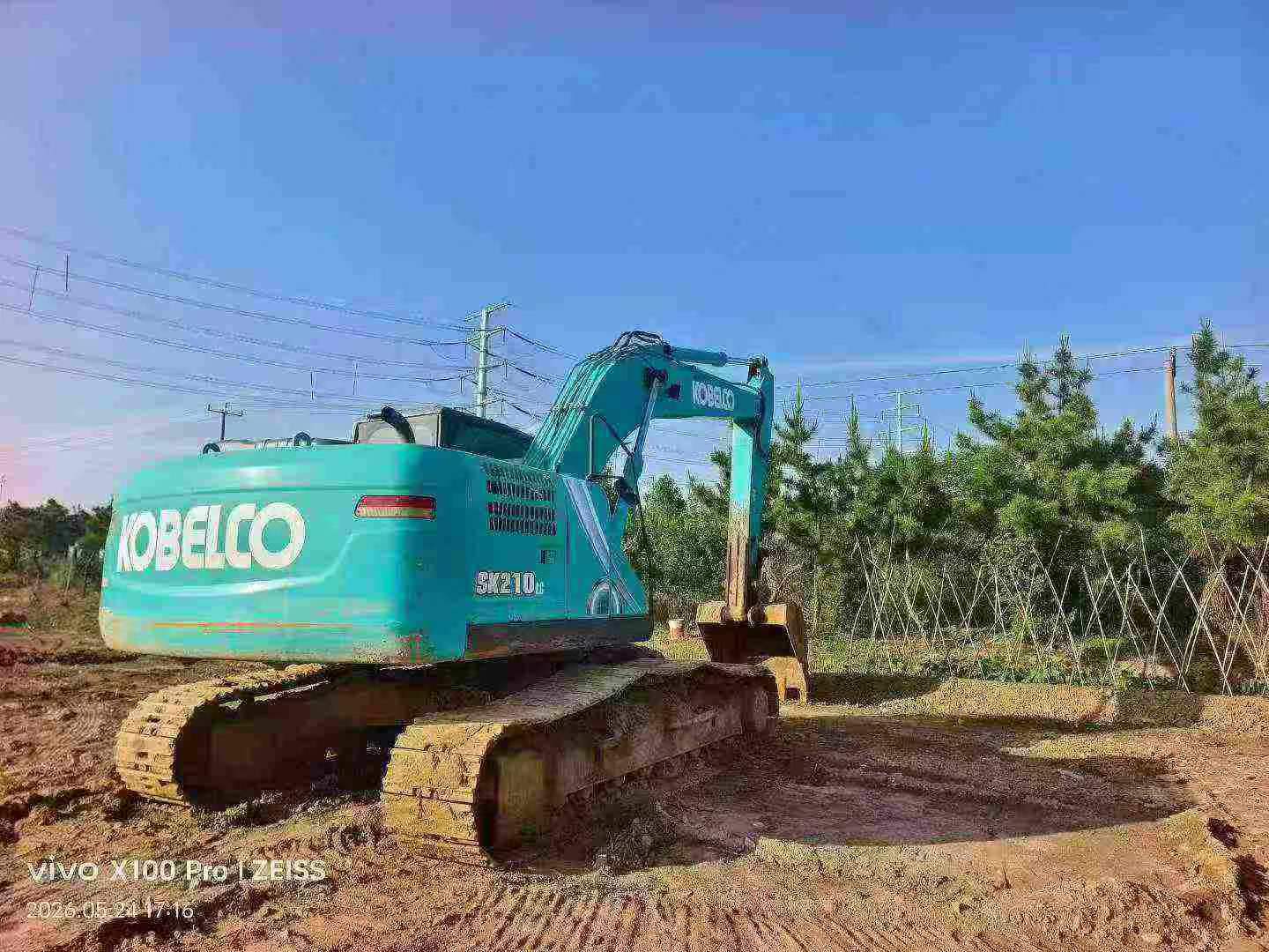 Buy Kobelco SK210 Used Excavator / 6