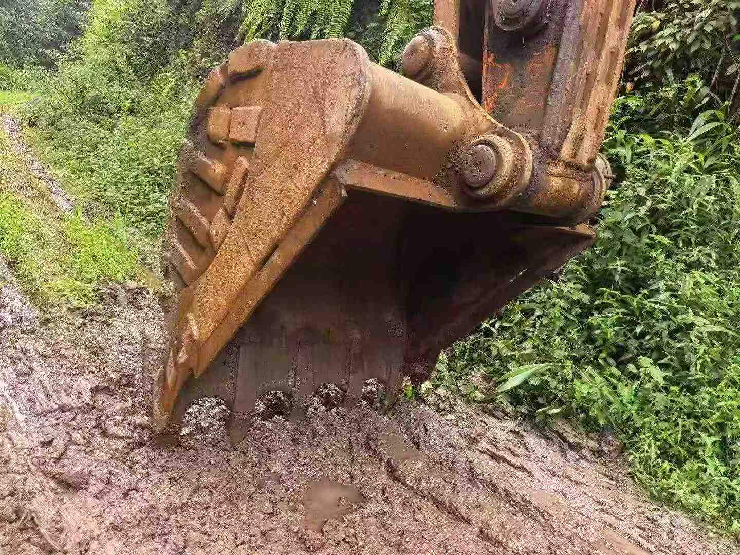 Buy Doosan DH258-7 Used Excavator / 2