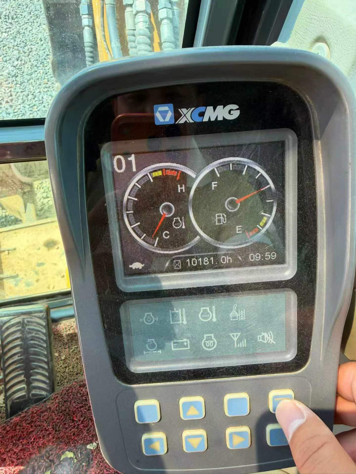 Buy XCMG LW60G Used Loader / 6