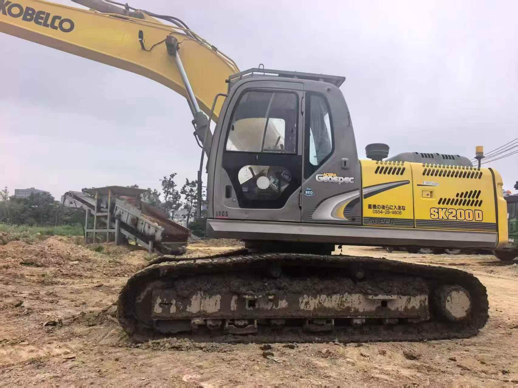 Buy Kobelco SK200-2 Used Excavator / 7