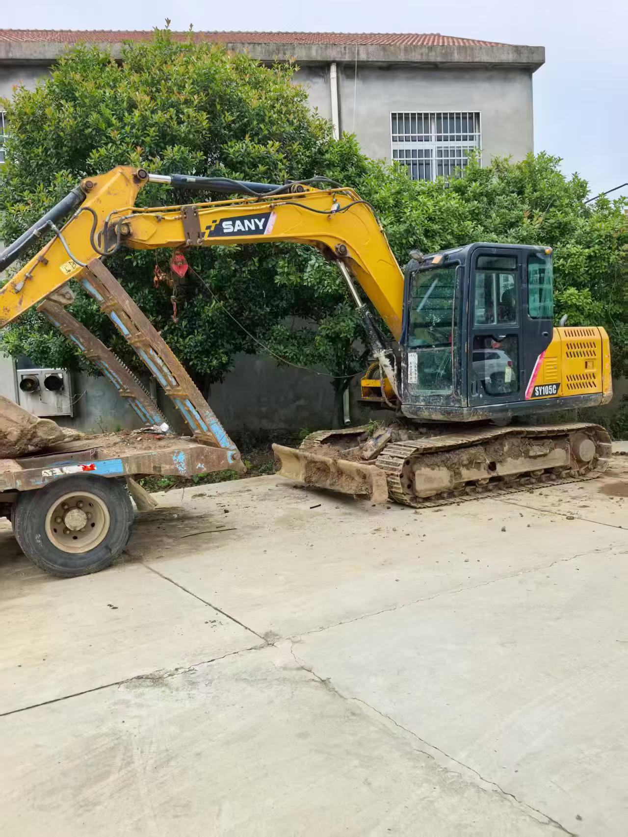 Buy Sany SY95C Used Excavator / 4