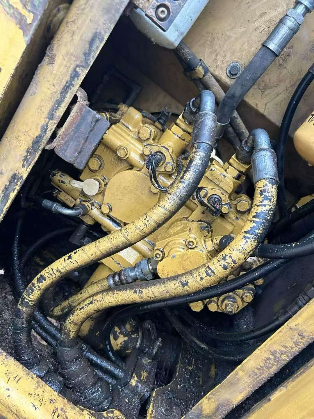 Buy Caterpillar 311D Used Excavator / 3