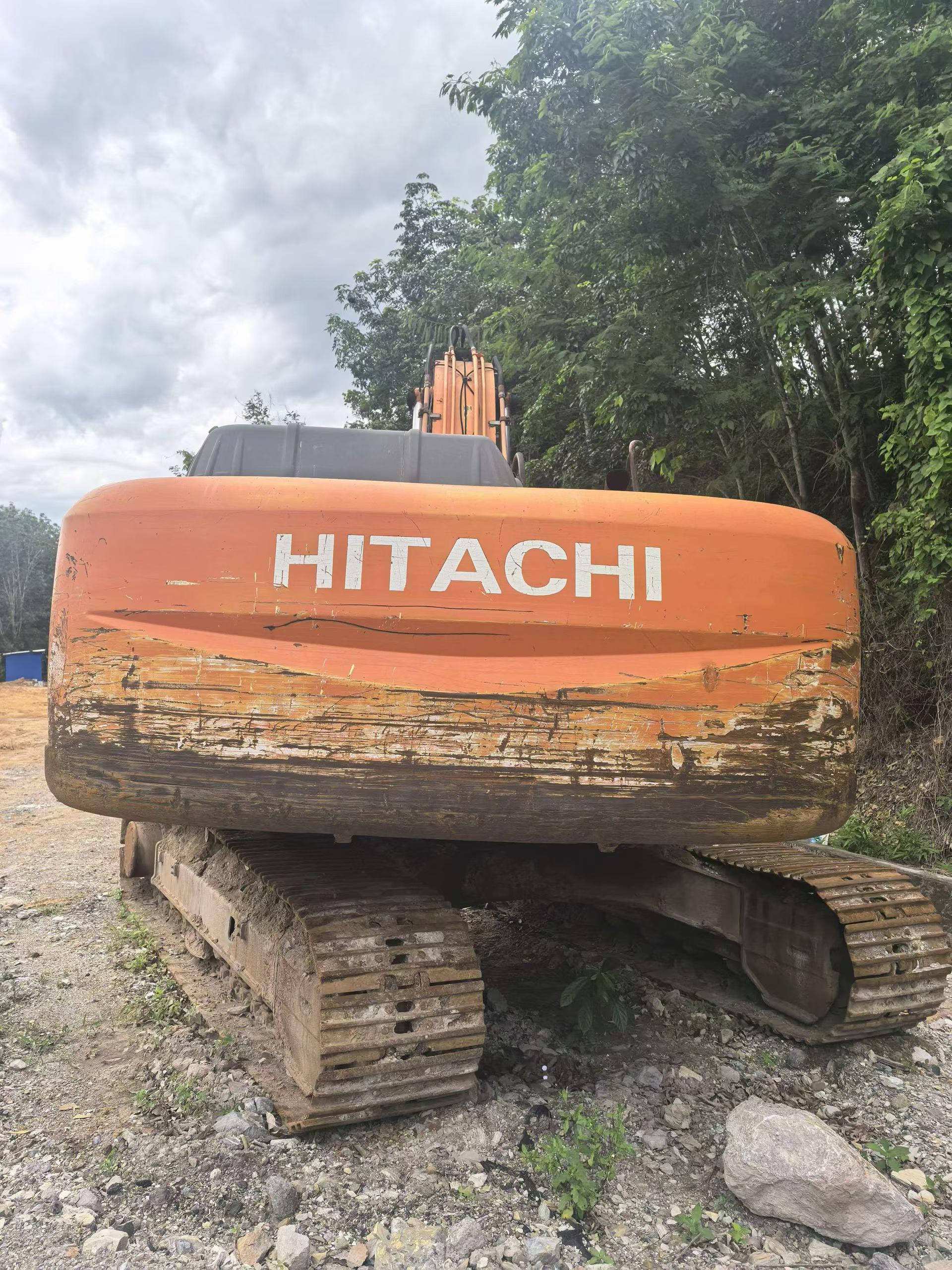 Buy Hitachi EX250-5 Used Excavator / 2