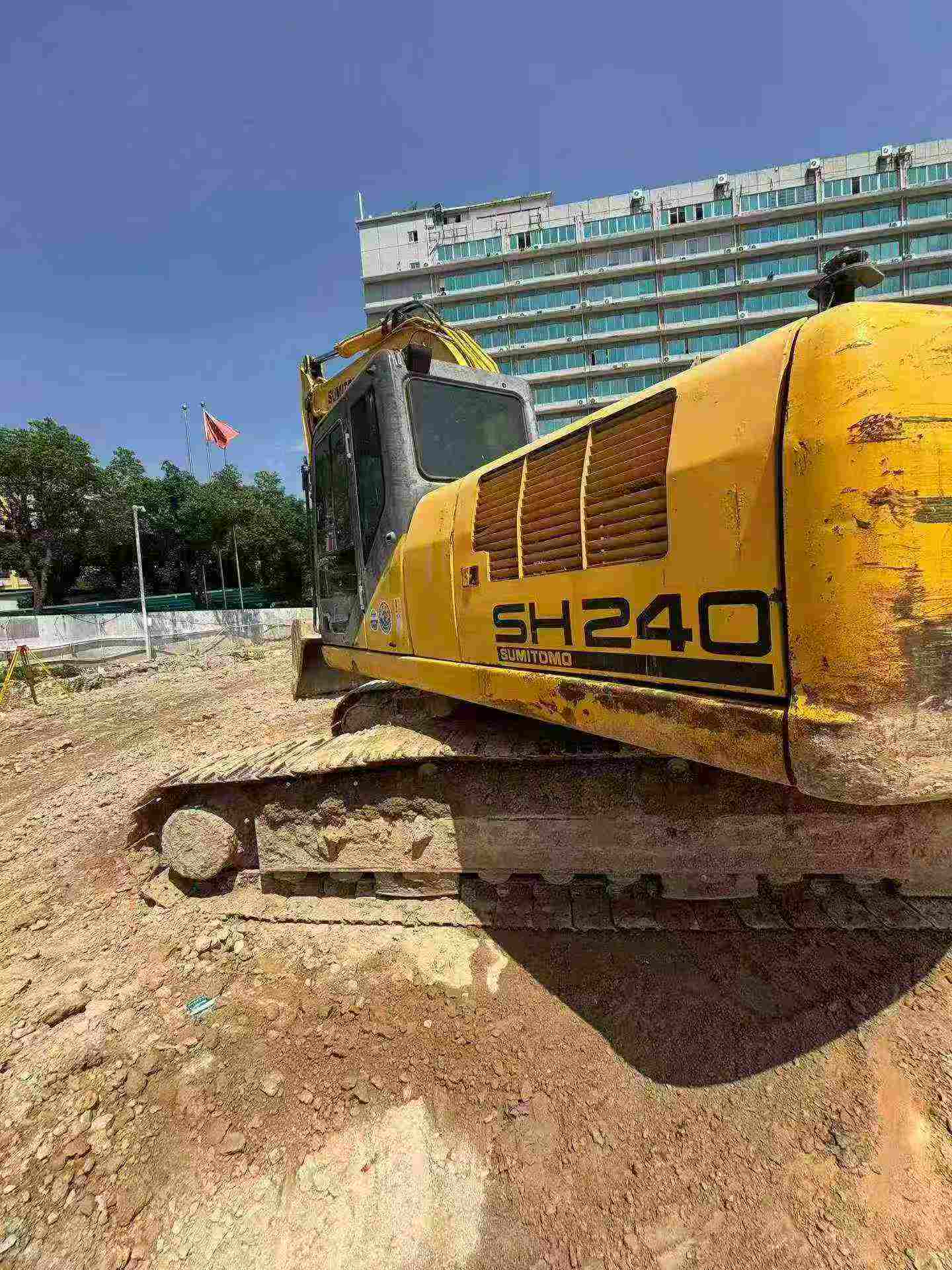 Buy Sumitomo SH240-3 Used Excavator / 2