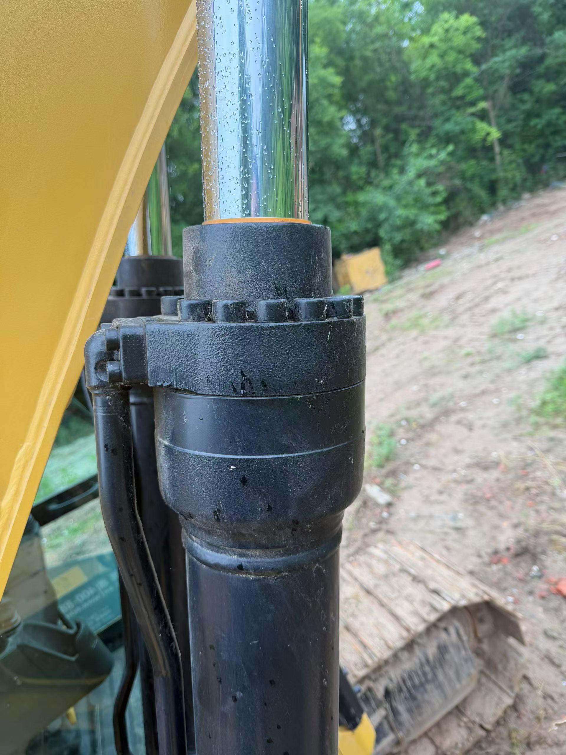 Buy Caterpillar 320A Used Excavator / 2