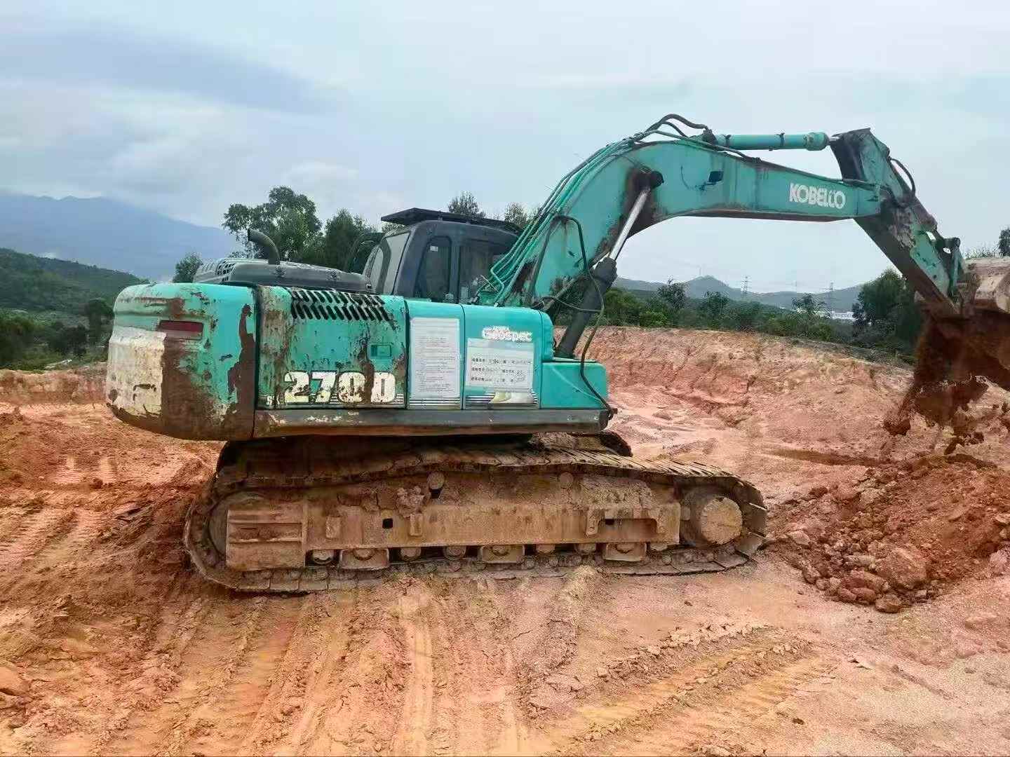 Buy Kobelco SK270D Used Excavator / 2