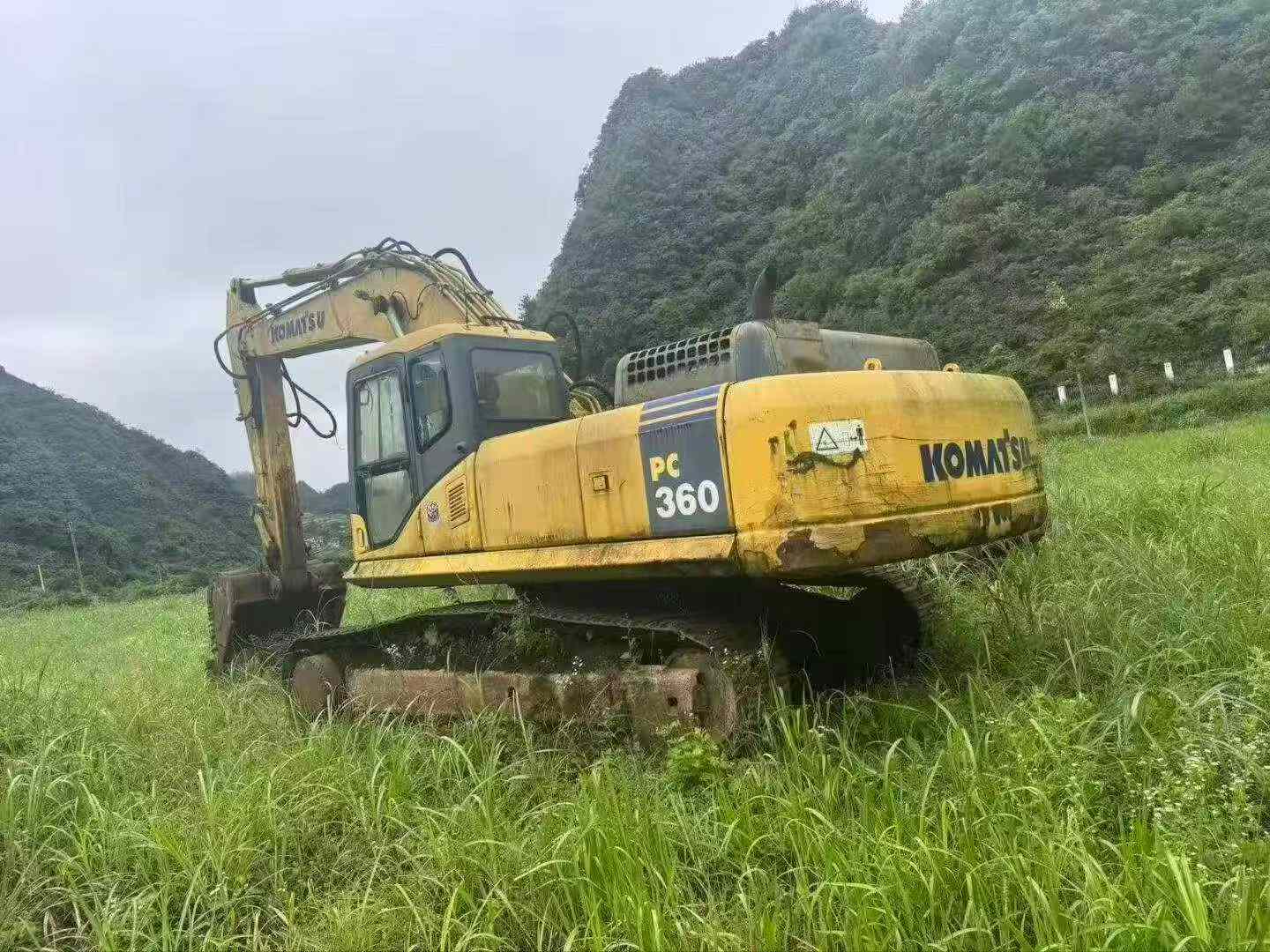 Buy Komatsu PC360-7 Used Excavator / 8