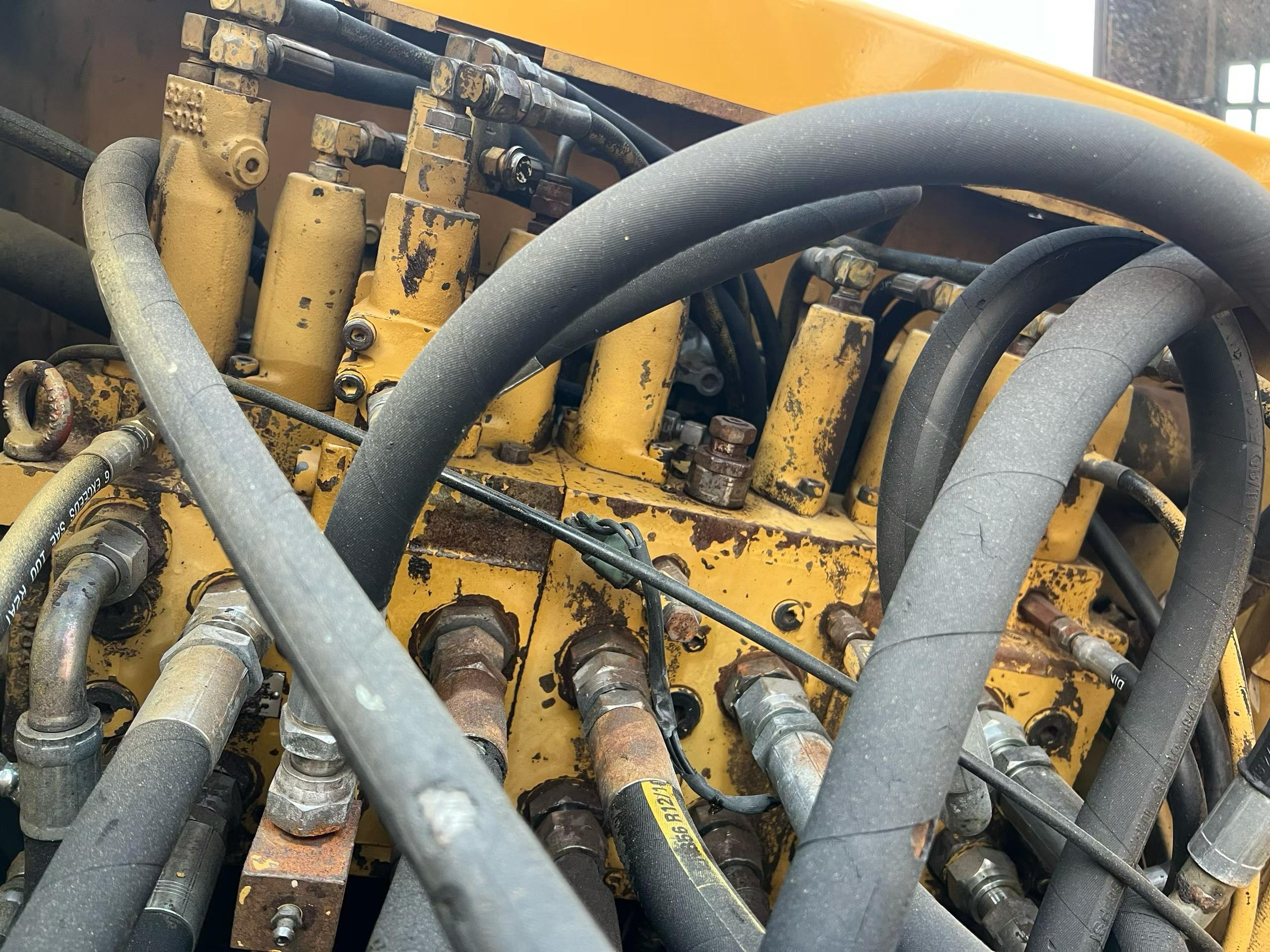 Buy Caterpillar 312B Used Excavator / 4