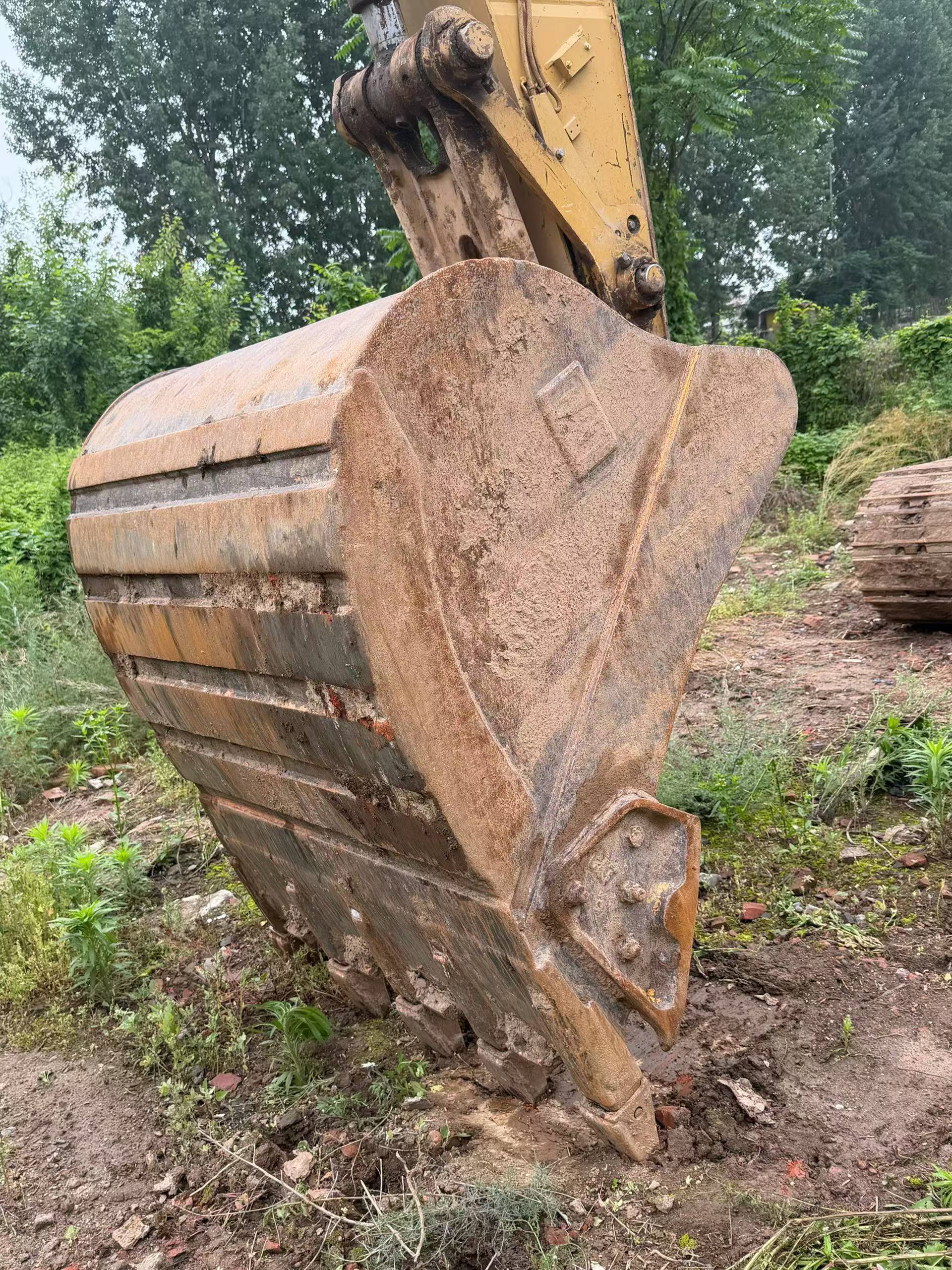 Buy Caterpillar 320A Used Excavator / 5