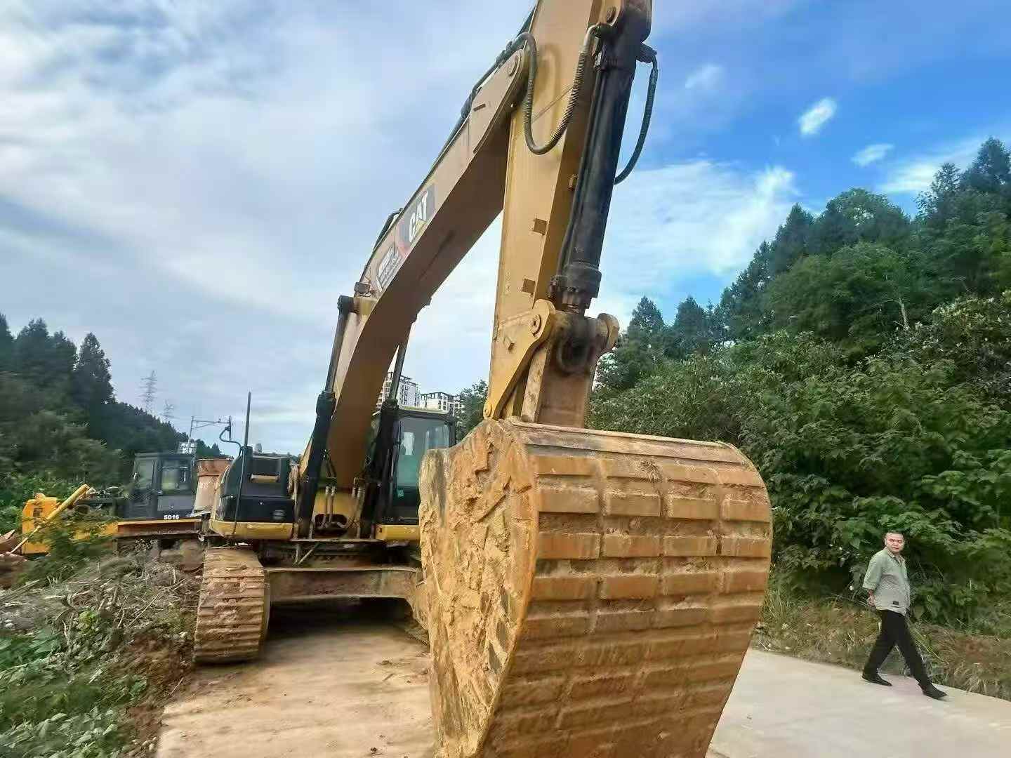 Buy Caterpillar 336E Used Excavator / 4