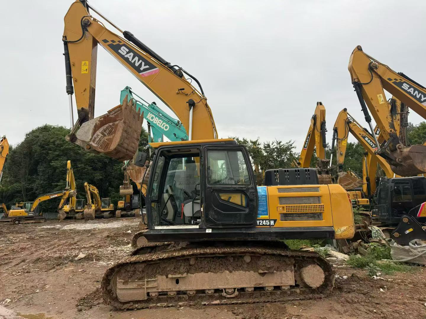 Buy Sany SY225C Used Excavator / 2
