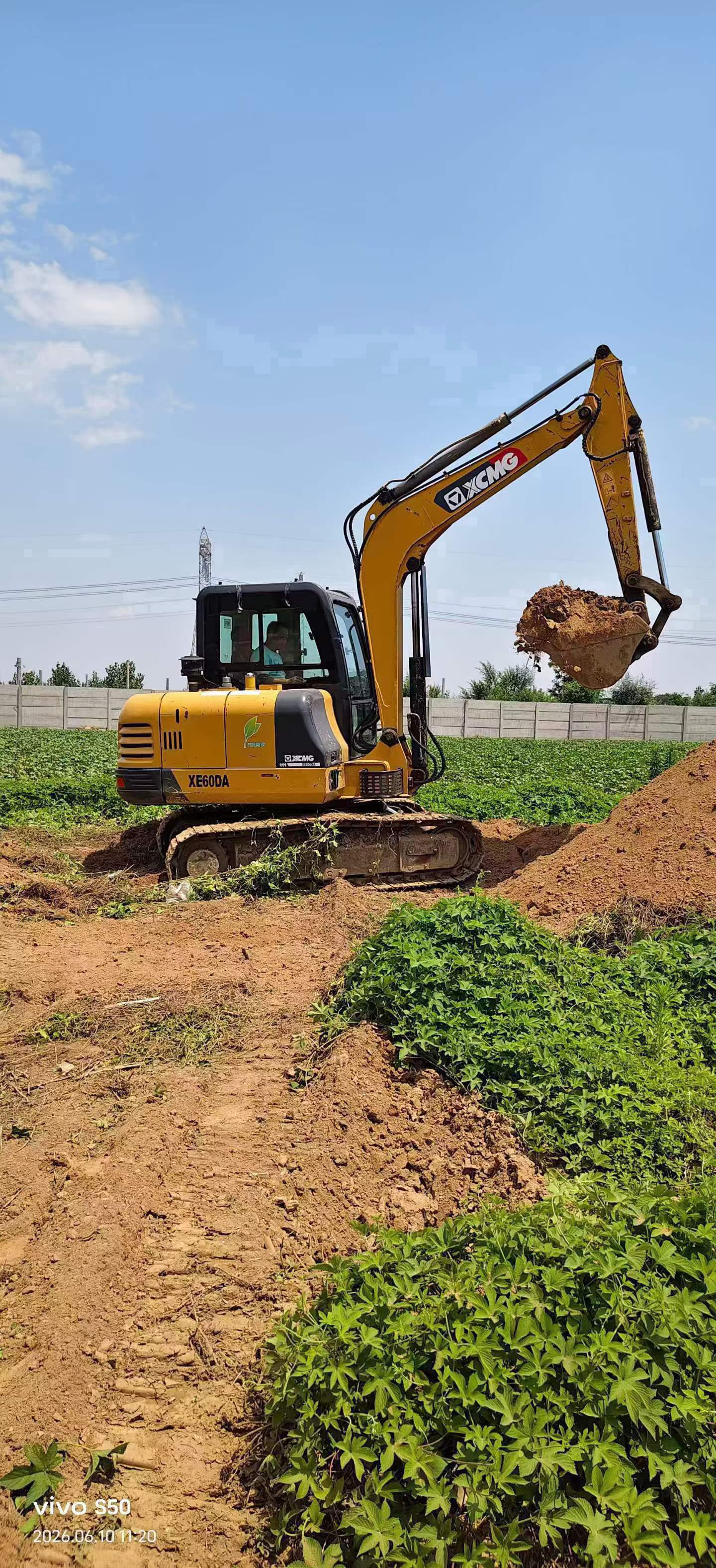 Buy XCMG LW60G Used Loader / 3