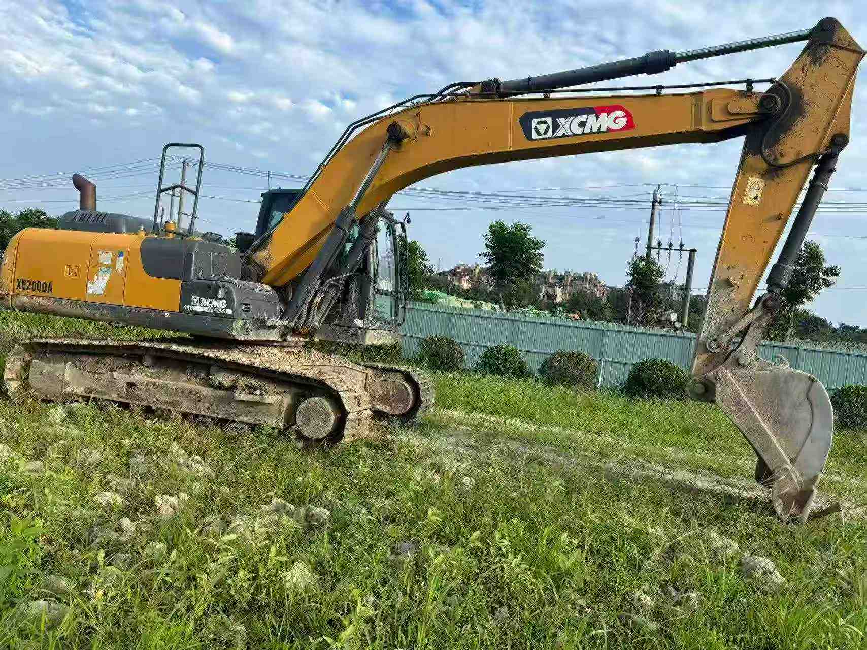 Buy XCMG XE200D Used Excavator / 2