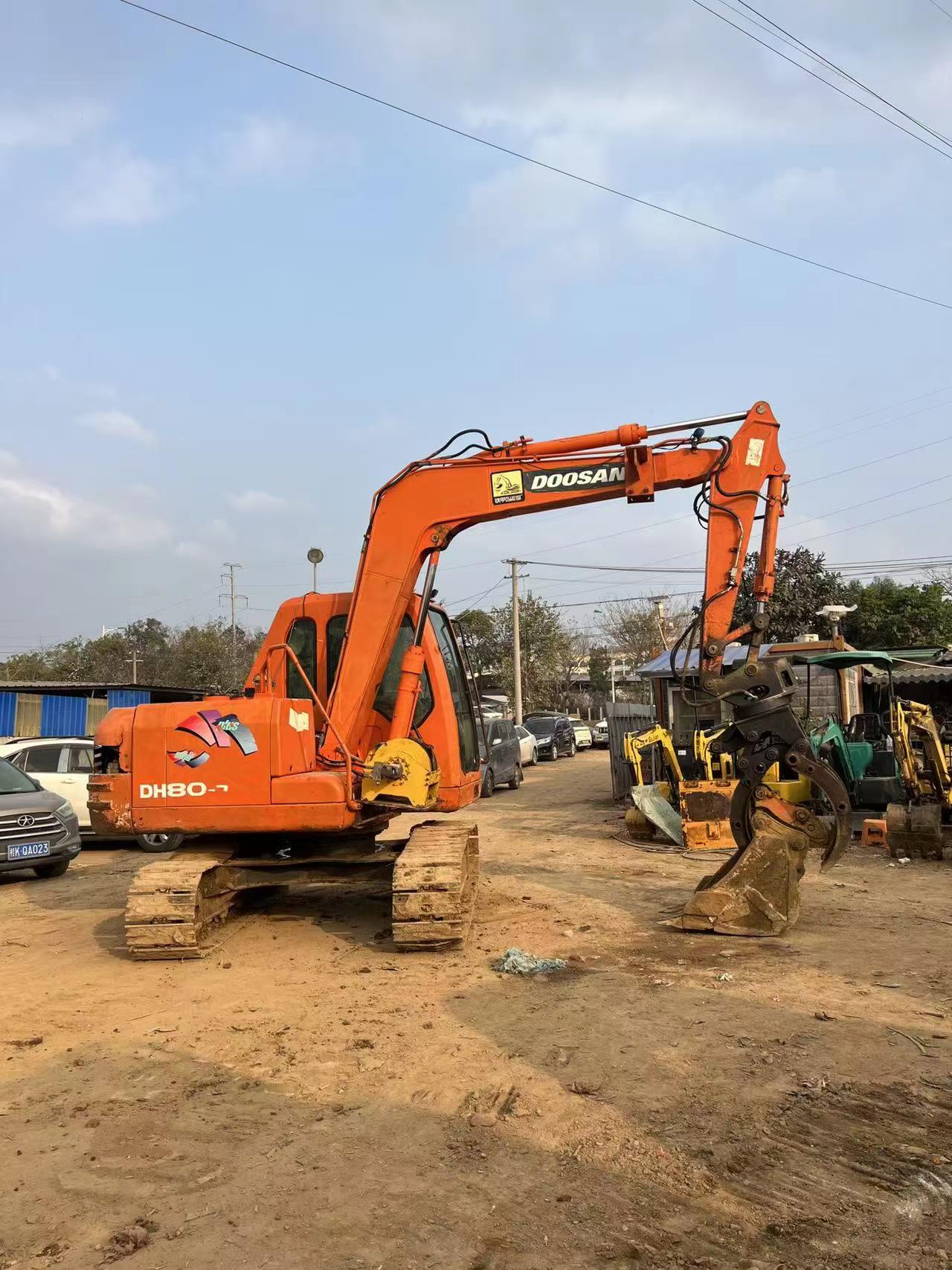 Buy Doosan DH80 Used Excavator / 2