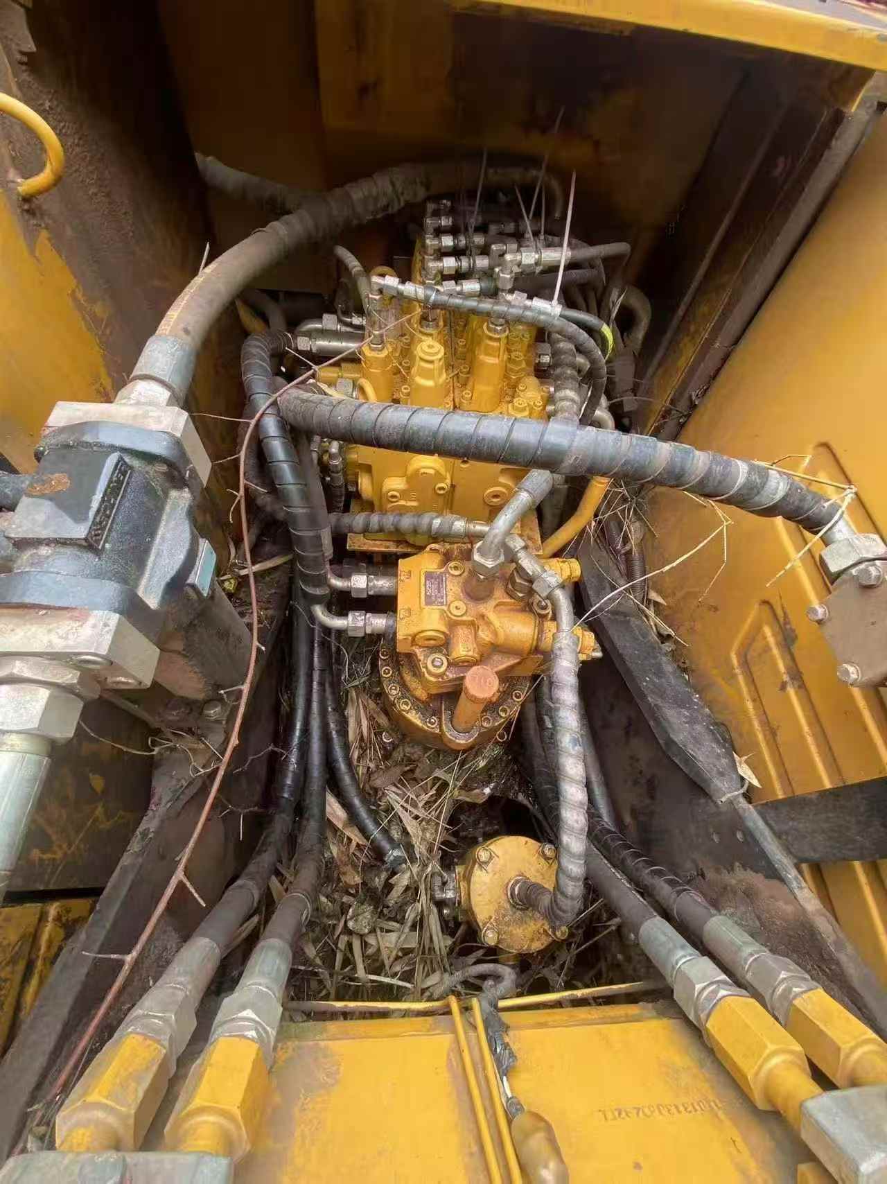 Buy Sany SY135 Used Excavator / 3