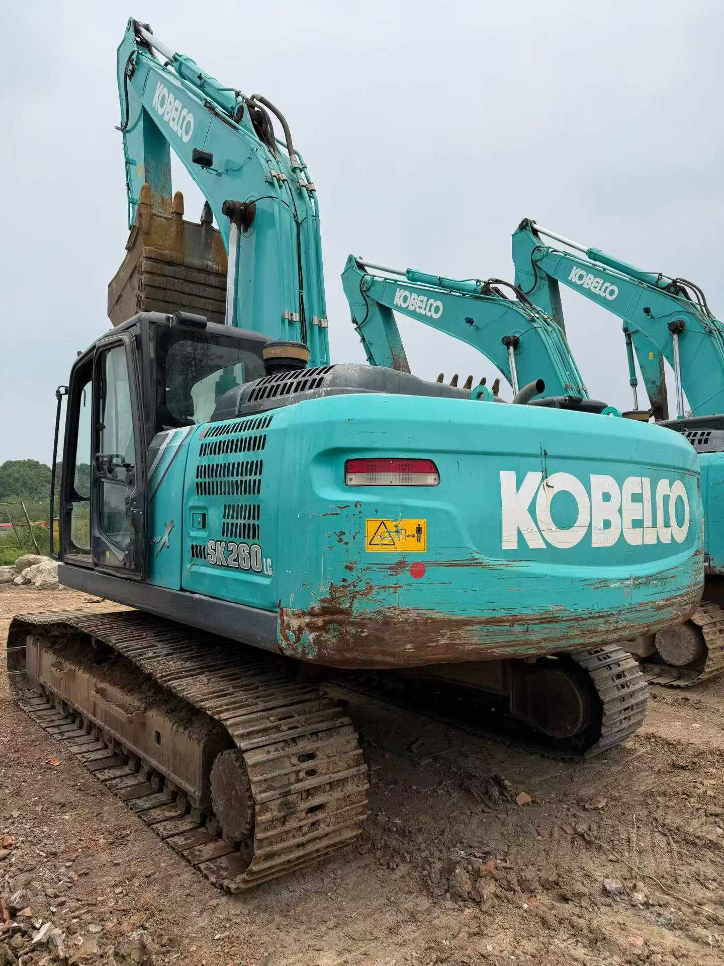 Buy Kobelco SK260LC-8 Used Excavator / 2