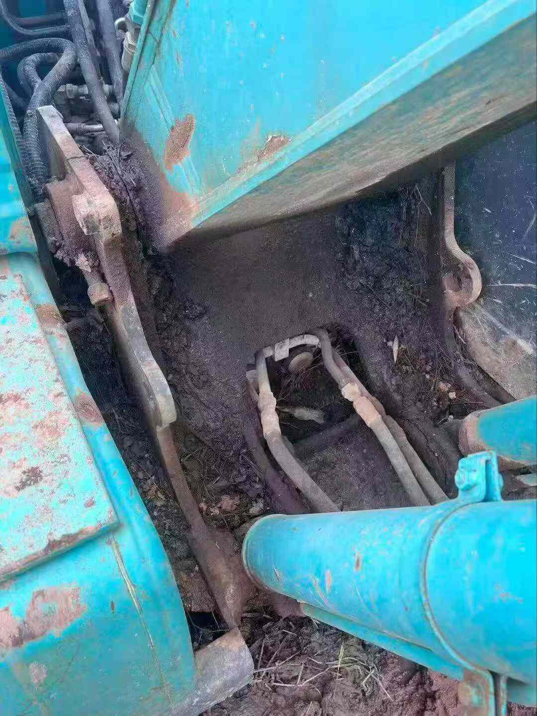 Buy Kobelco SK130 Used Excavator / 3
