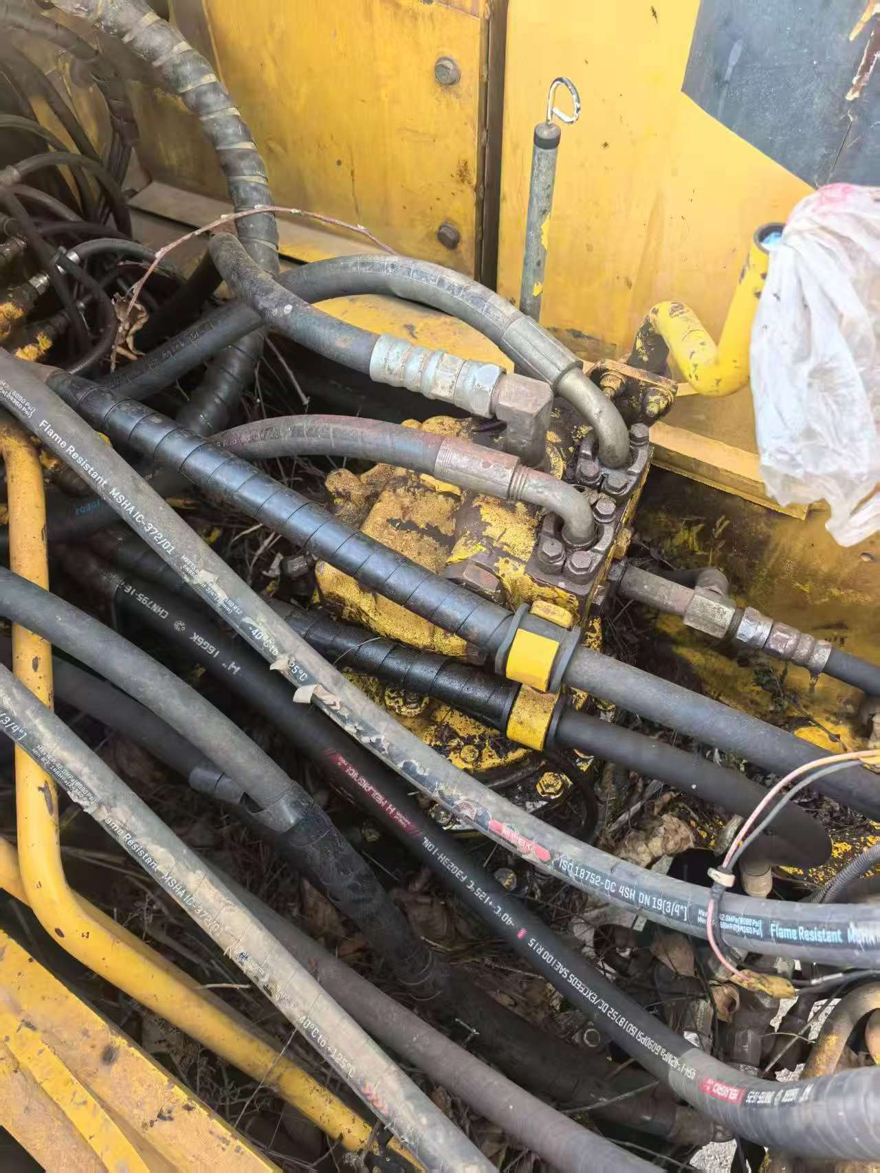 Buy Komatsu PC200-8 Used Excavator / 5