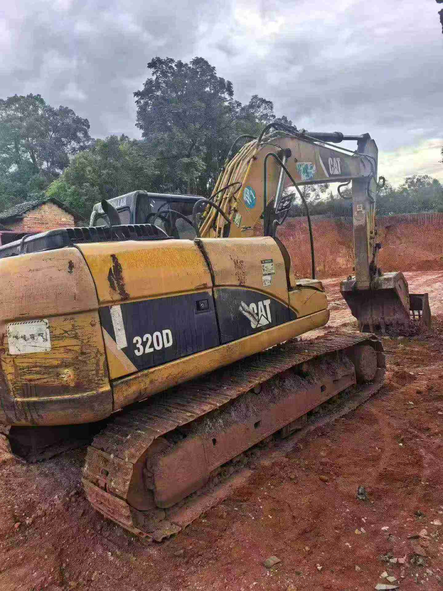 Buy Caterpillar 320D Used Excavator / 2