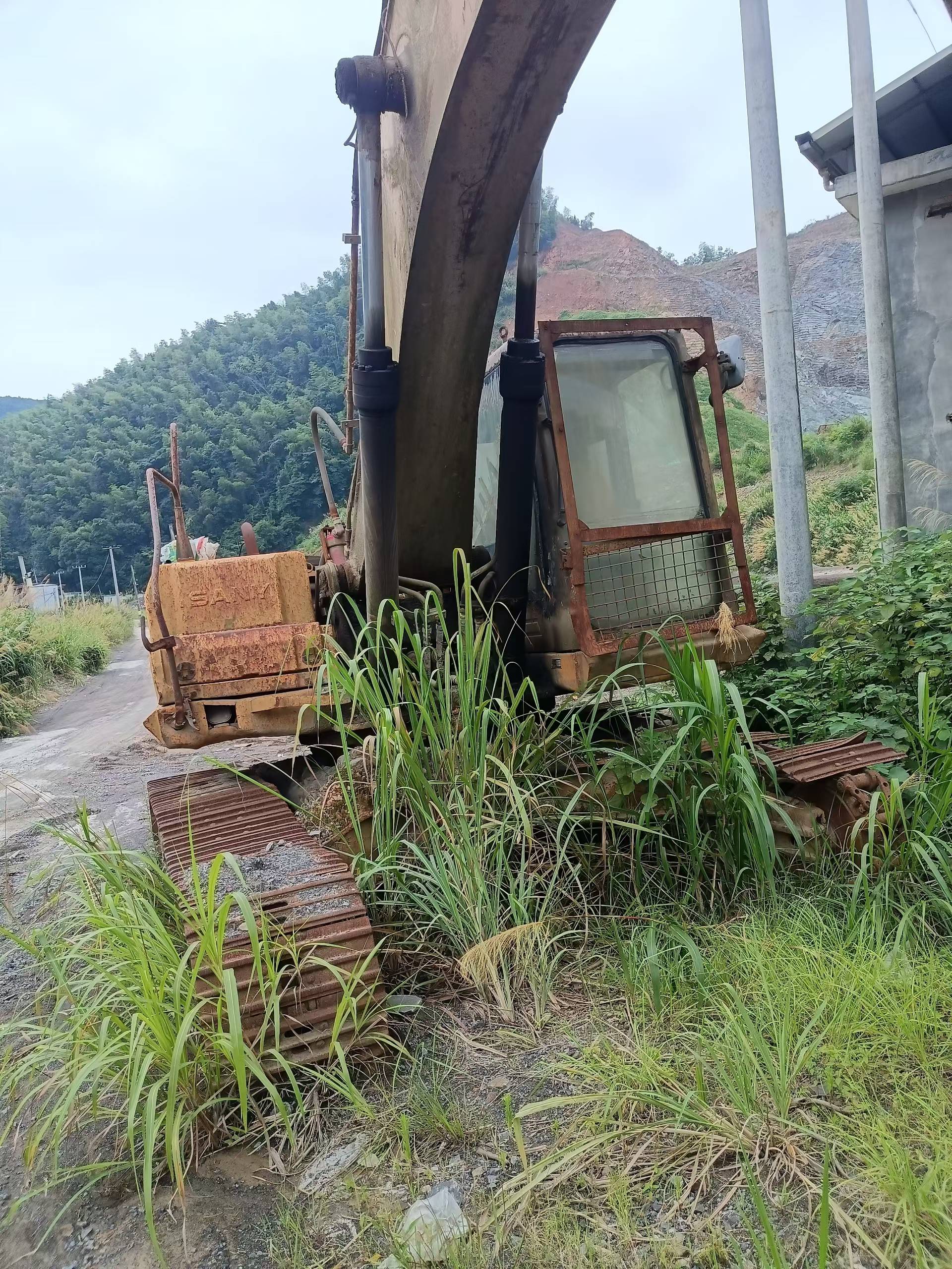Buy Sany SY245H Used Excavator / 9