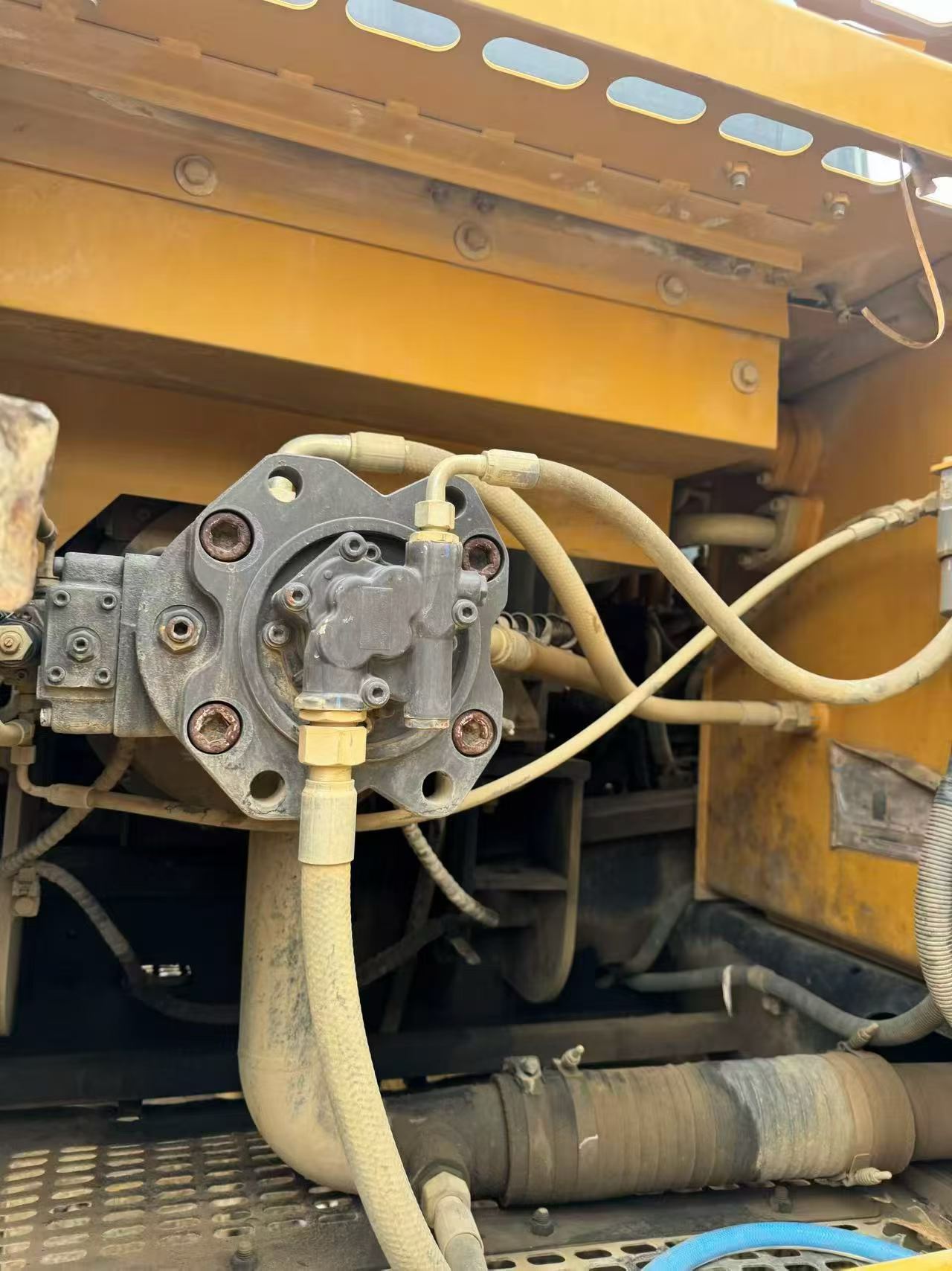Buy Sany SY265C Used Excavator / 3