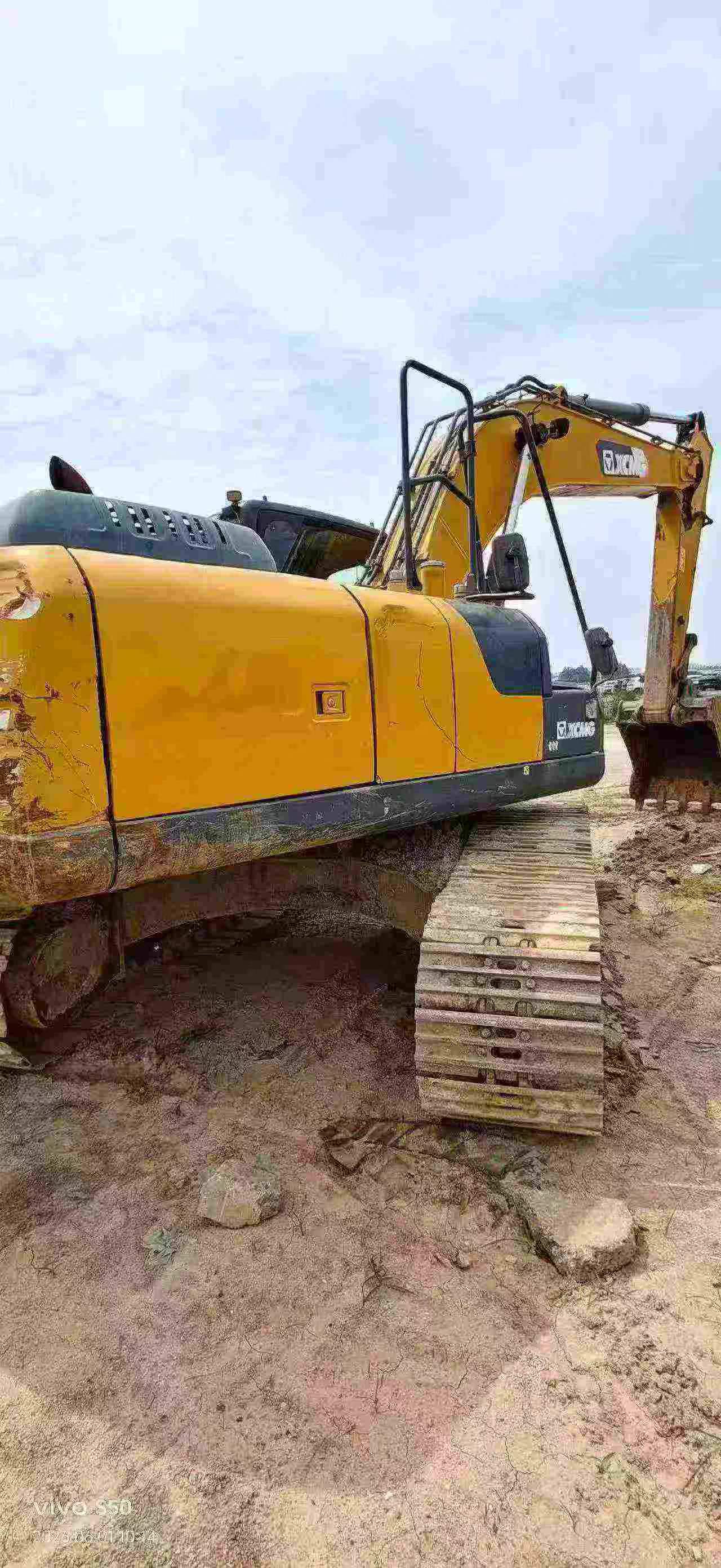 Buy XCMG XE200 Used Excavator / 4